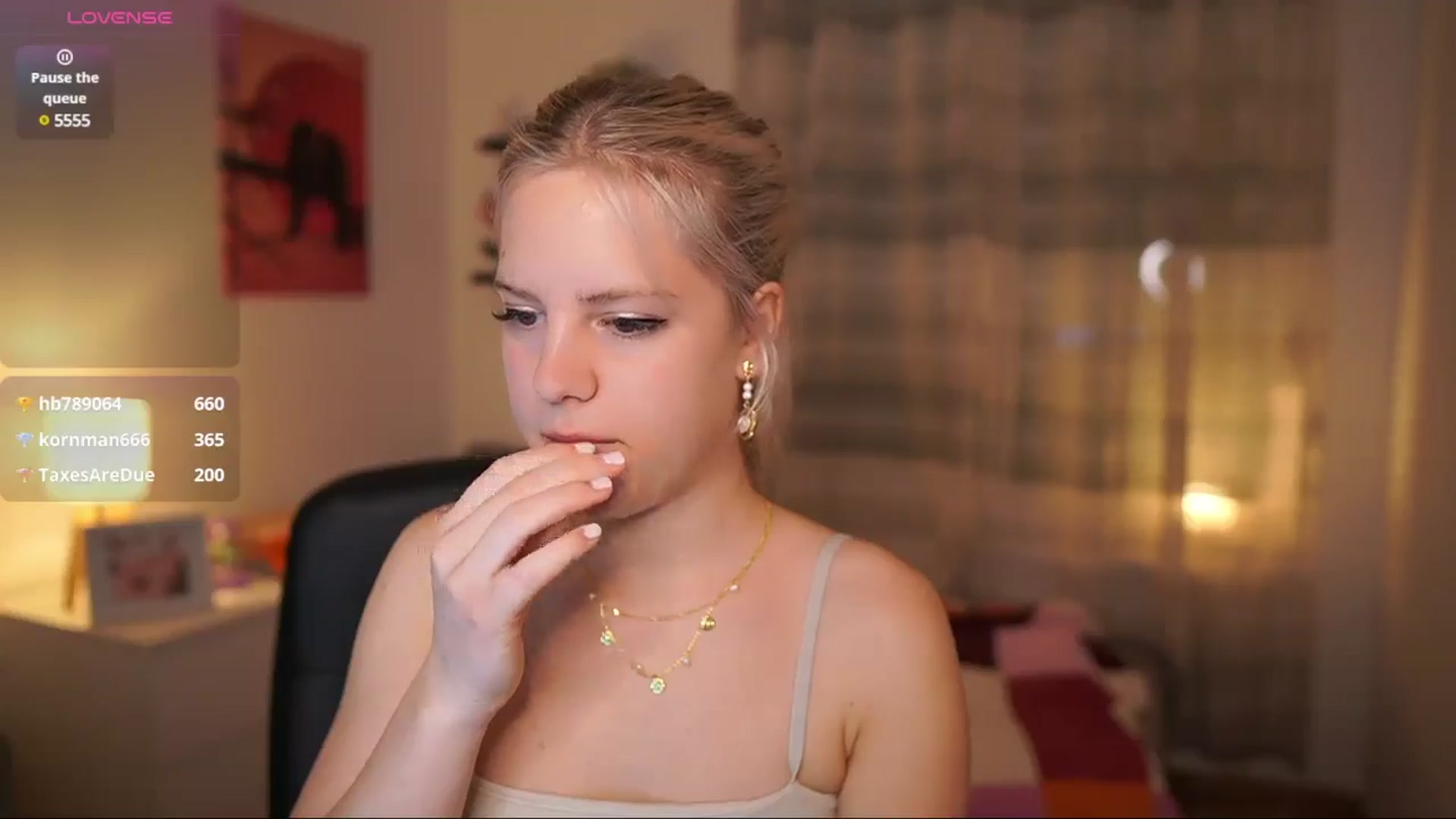 Gallery image thumbnail from Merrilyn__'s myfreecams stream on, 05/28/2025, 16:42 image 19 of 20