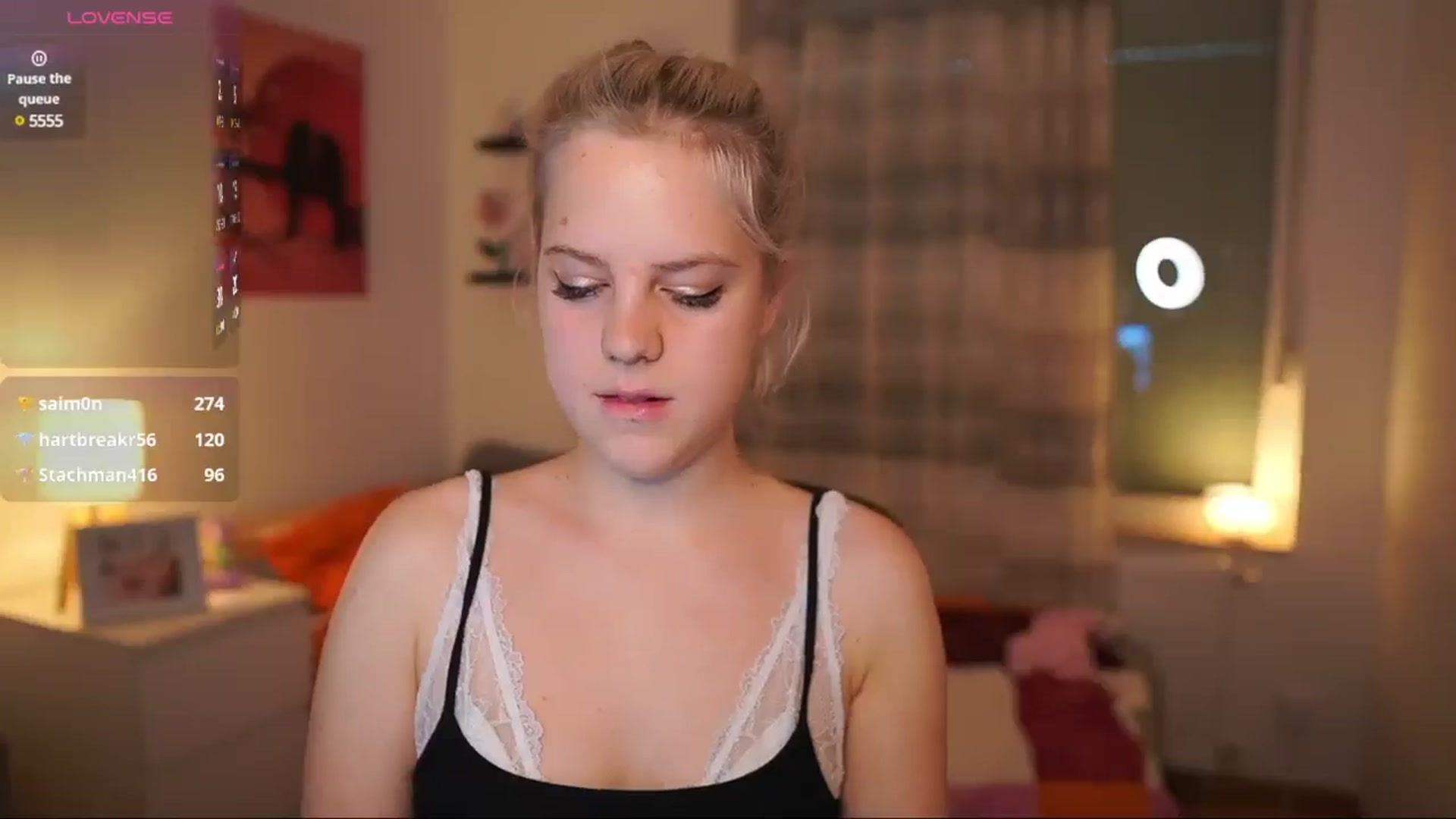 Gallery image thumbnail from Merrilyn__'s myfreecams stream on, 05/29/2025, 15:50 image 14 of 20