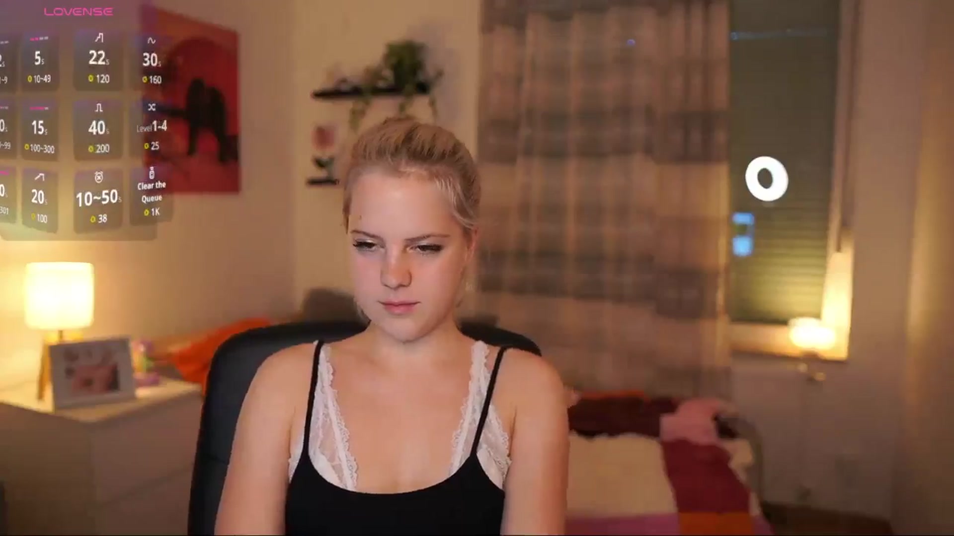 Gallery image thumbnail from Merrilyn__'s myfreecams stream on, 05/29/2025, 16:12 image 18 of 20