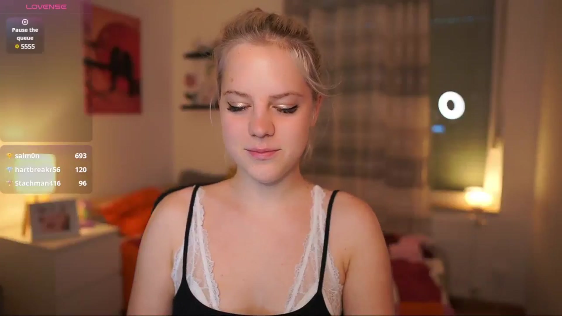 Gallery image thumbnail from Merrilyn__'s myfreecams stream on, 05/29/2025, 16:12 image 14 of 20