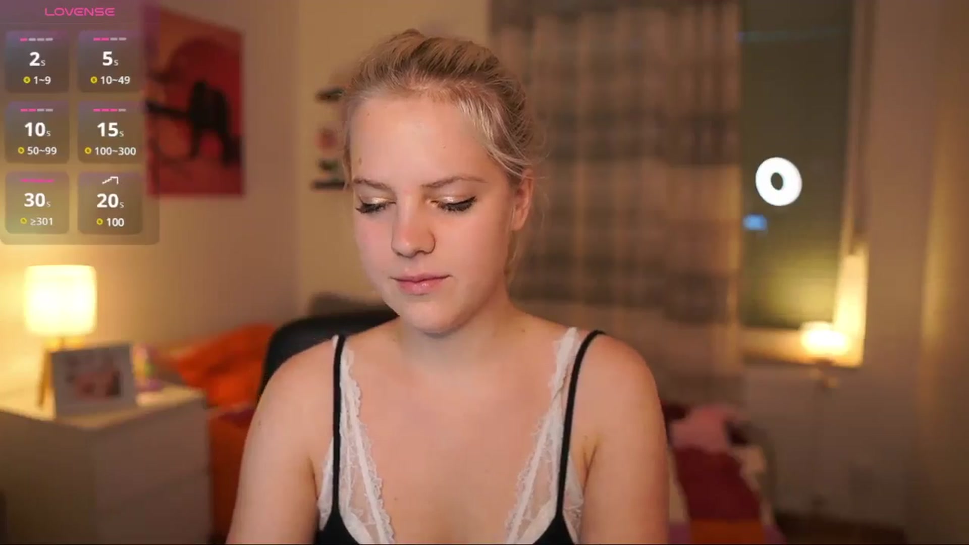 Gallery image thumbnail from Merrilyn__'s myfreecams stream on, 05/29/2025, 16:12 image 10 of 20