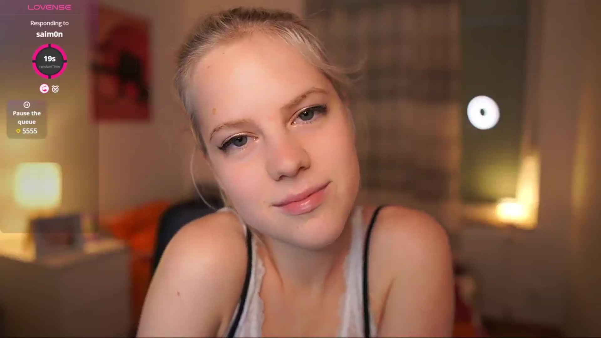 Gallery image thumbnail from Merrilyn__'s myfreecams stream on, 05/29/2025, 16:12 image 15 of 20