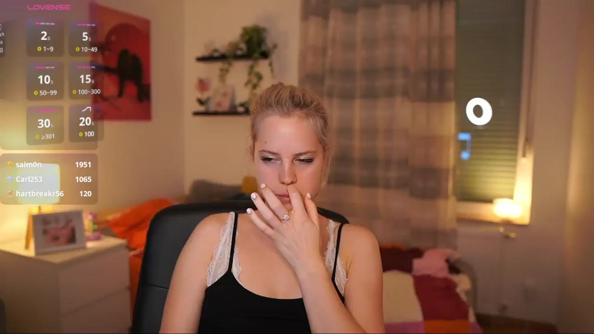 Gallery image thumbnail from Merrilyn__'s myfreecams stream on, 05/29/2025, 17:43 image 1 of 20