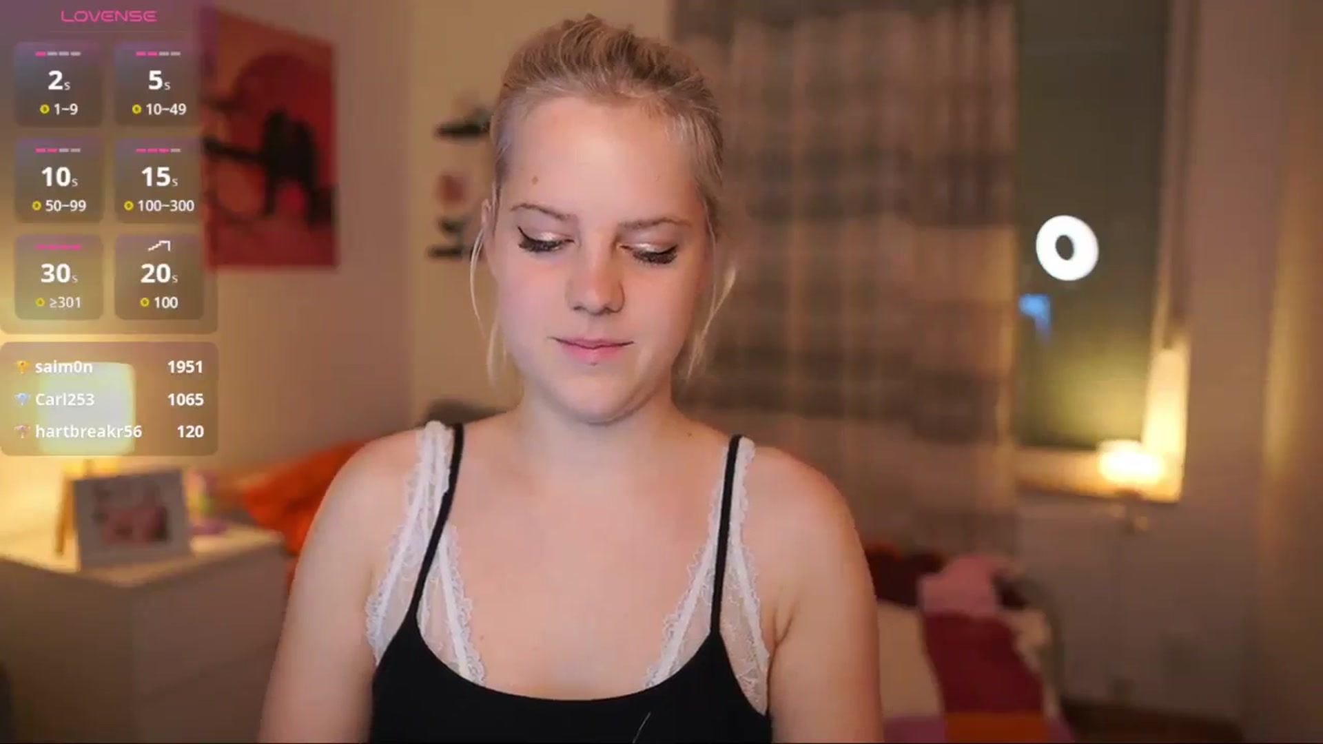 Gallery image thumbnail from Merrilyn__'s myfreecams stream on, 05/29/2025, 17:43 image 18 of 20
