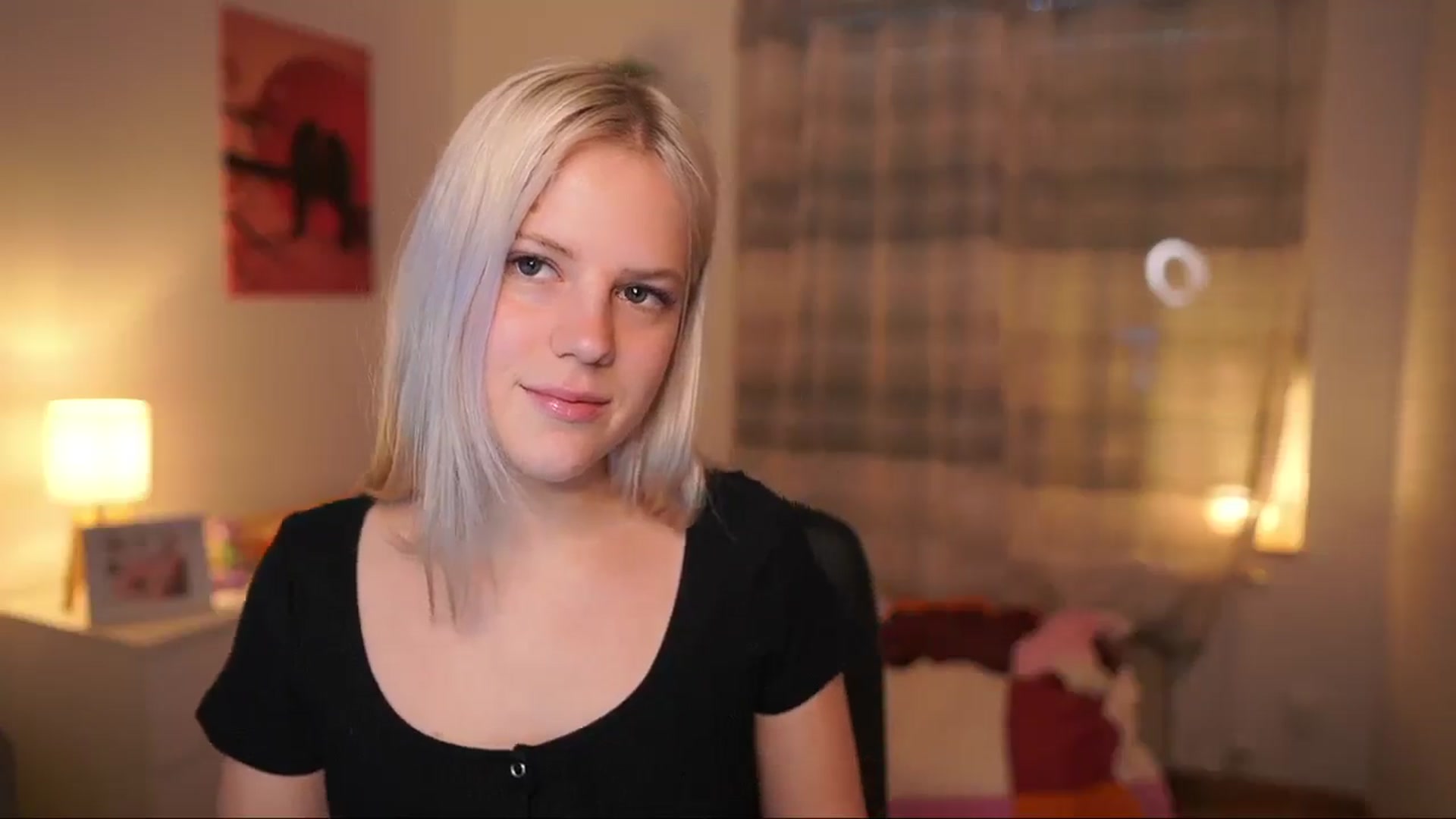 Gallery image thumbnail from Merrilyn__'s myfreecams stream on, 05/30/2025, 12:25 image 11 of 20