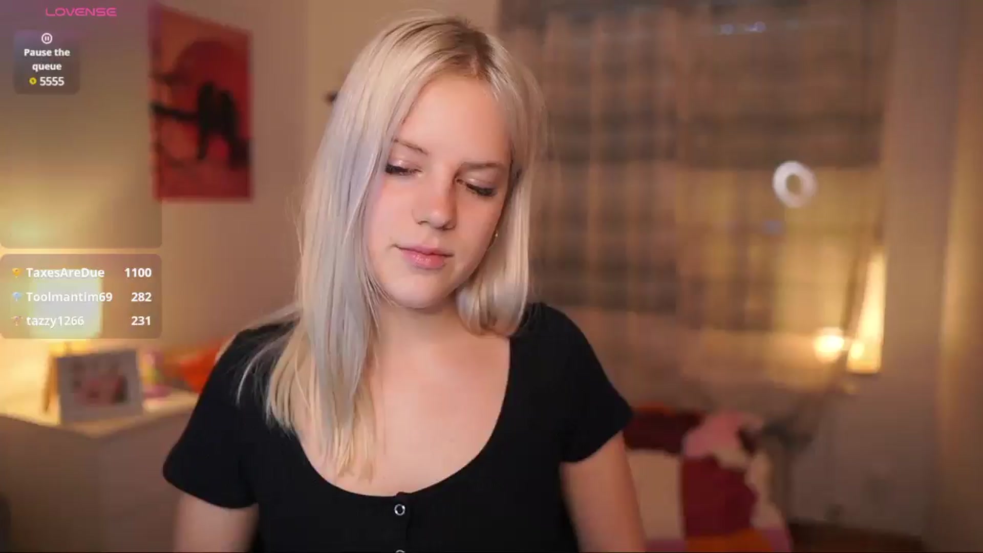 Gallery image thumbnail from Merrilyn__'s myfreecams stream on, 05/30/2025, 13:00 image 8 of 20