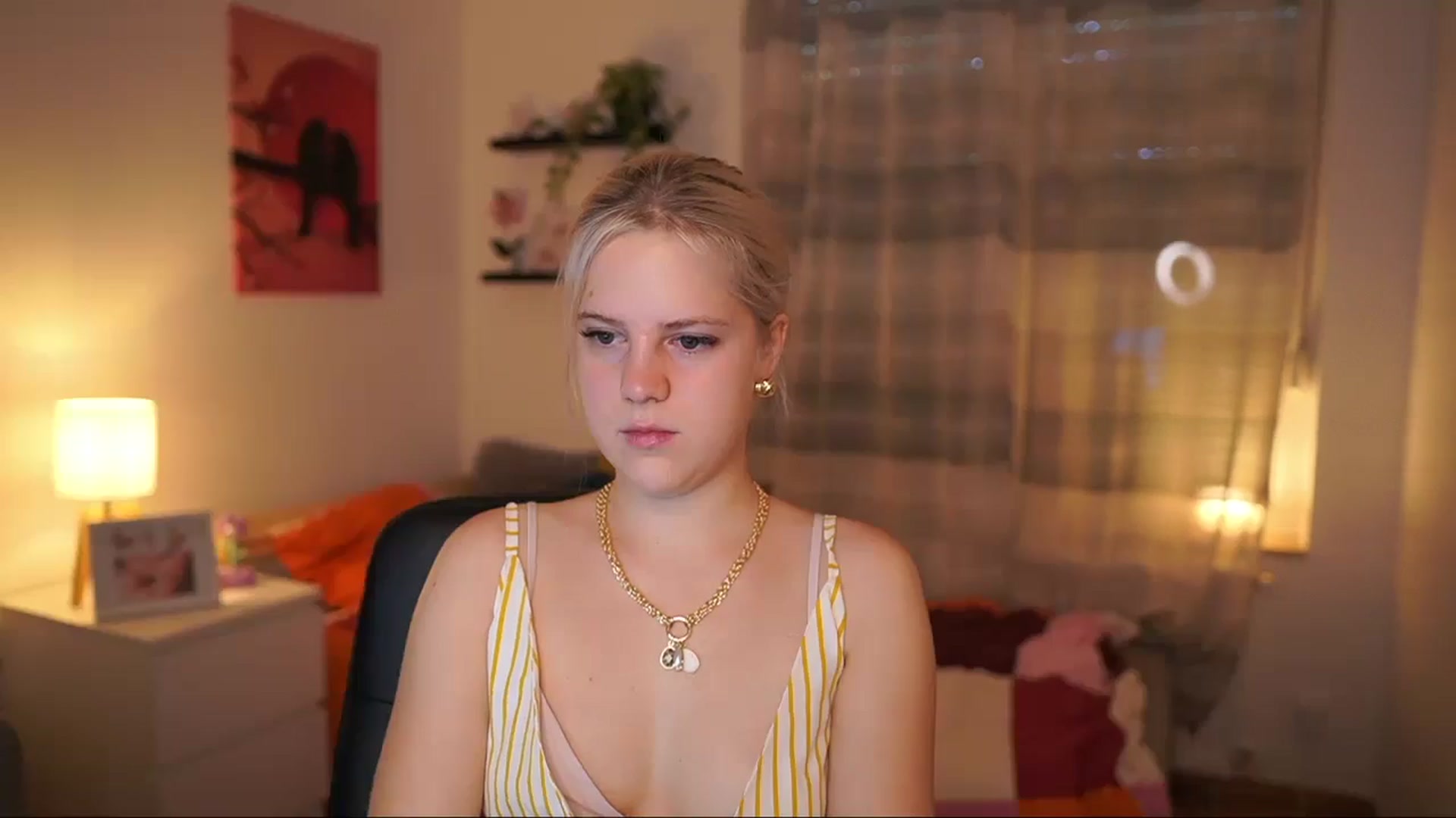 Gallery image thumbnail from Merrilyn__'s myfreecams stream on, 06/02/2025, 13:42 image 20 of 20