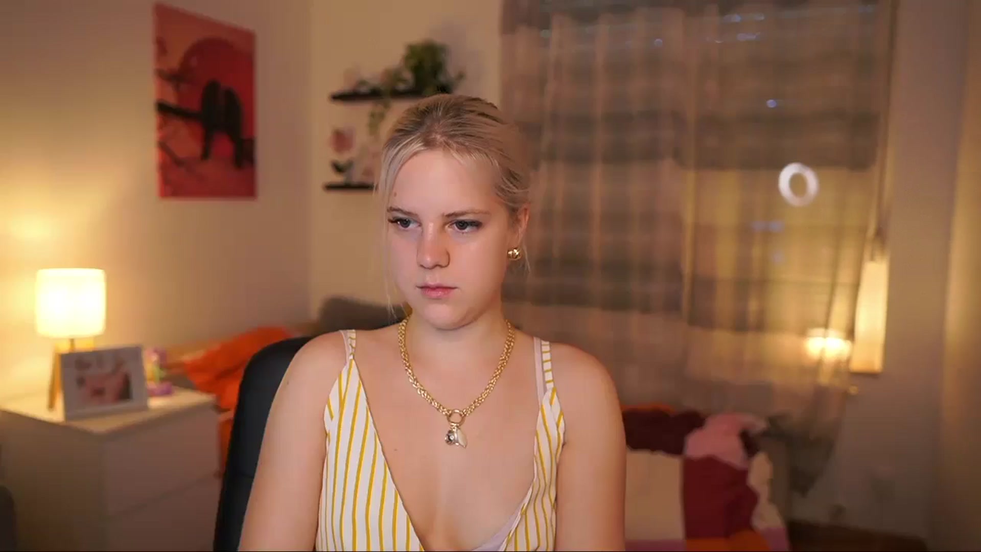 Gallery image thumbnail from Merrilyn__'s myfreecams stream on, 06/02/2025, 14:27 image 13 of 20