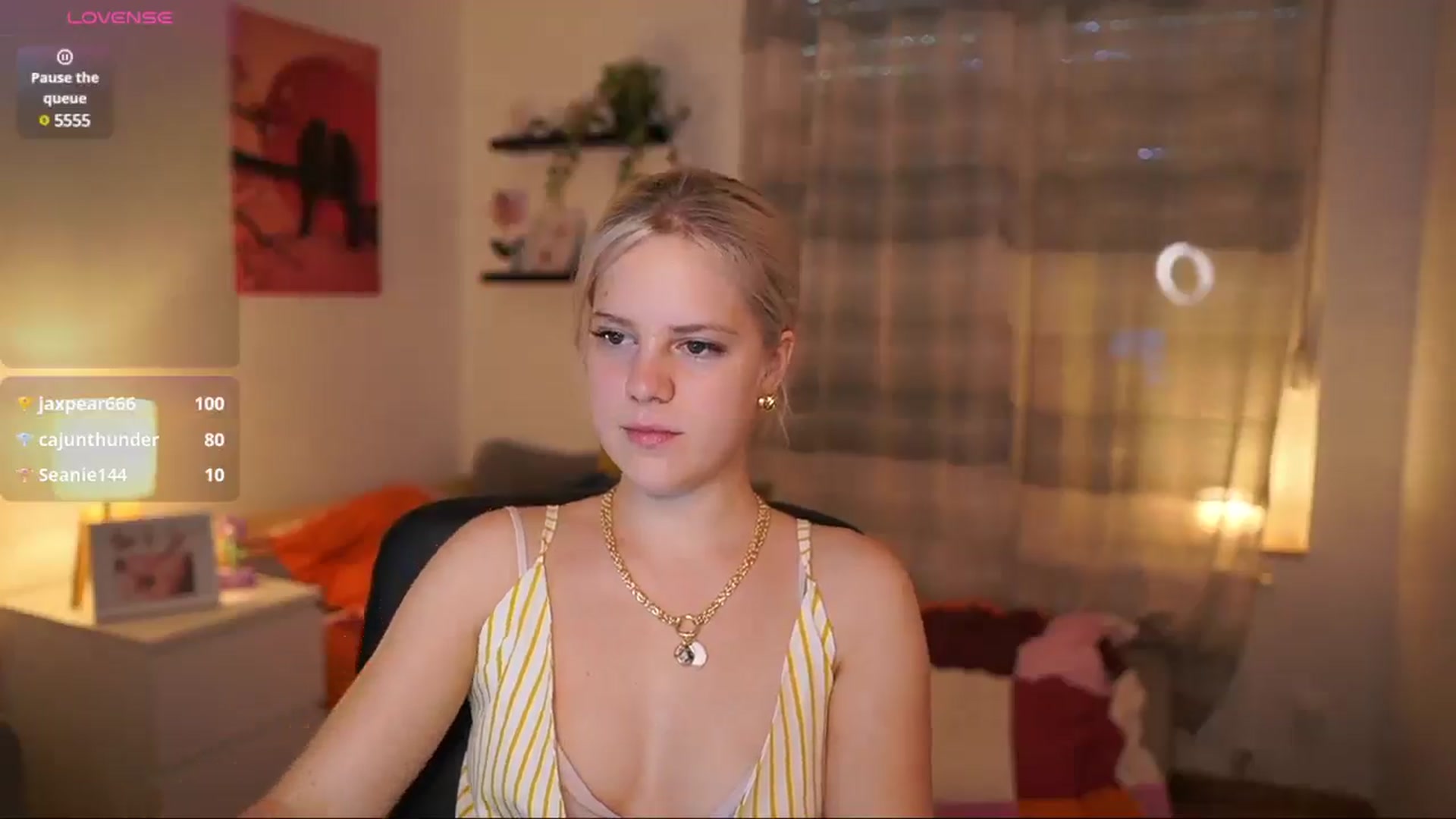 Gallery image thumbnail from Merrilyn__'s myfreecams stream on, 06/02/2025, 15:15 image 13 of 20