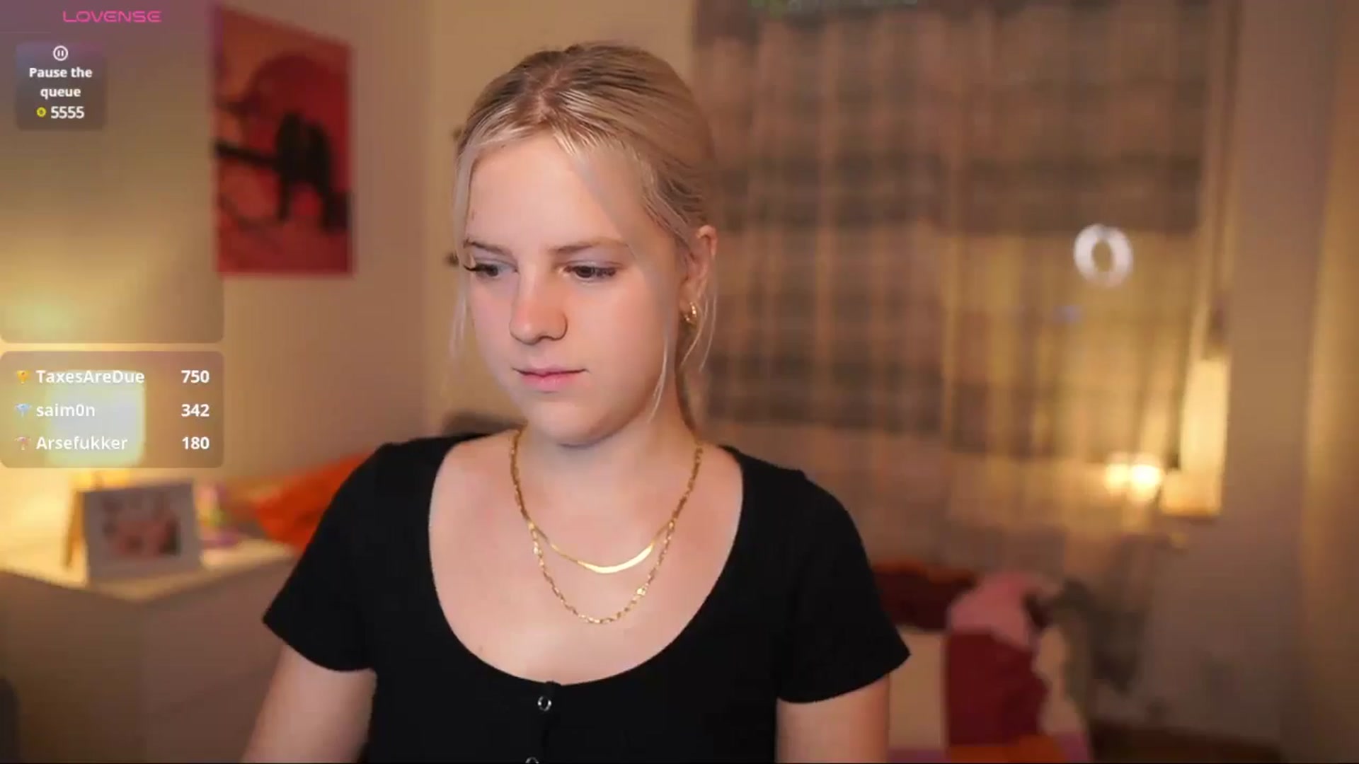 Gallery image thumbnail from Merrilyn__'s myfreecams stream on, 06/04/2025, 16:23 image 10 of 20