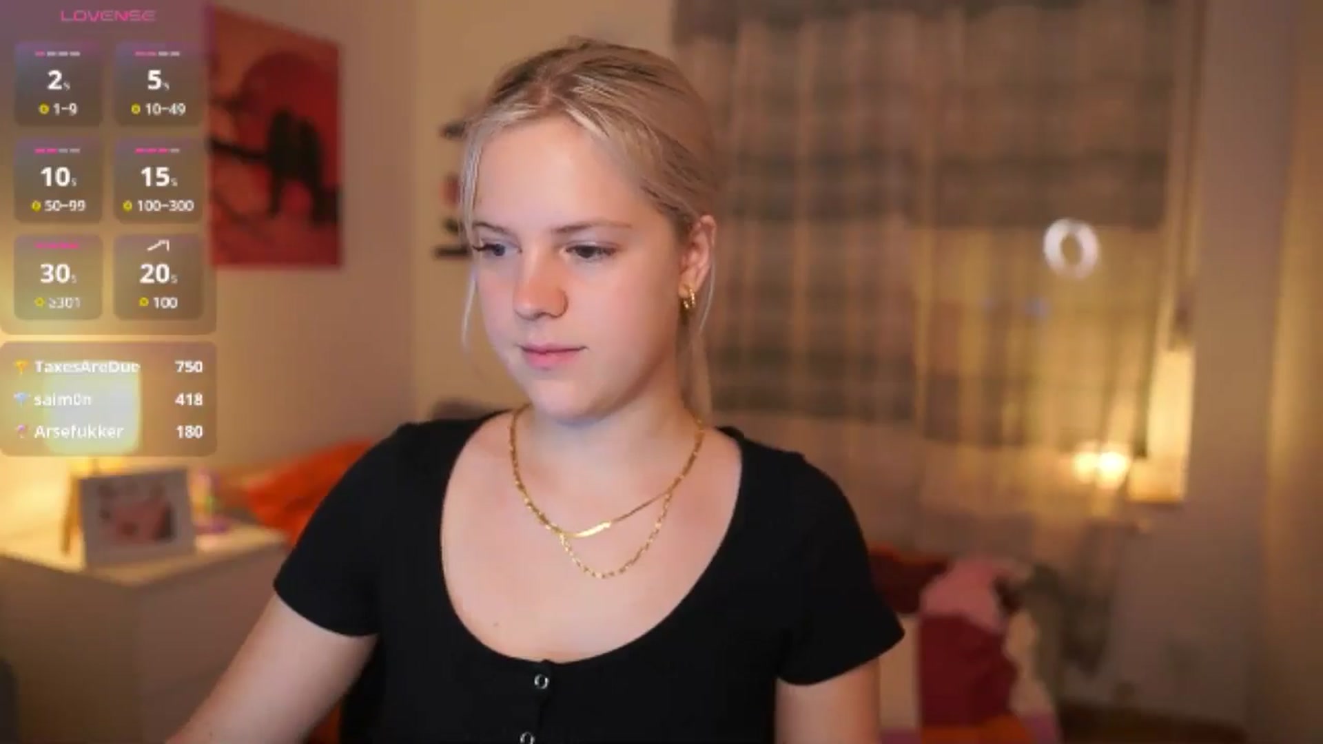 Gallery image thumbnail from Merrilyn__'s myfreecams stream on, 06/04/2025, 18:06 image 12 of 20