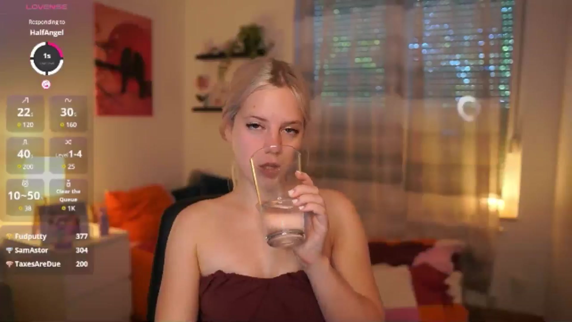 Gallery image thumbnail from Merrilyn__'s myfreecams stream on, 06/06/2025, 12:59 image 13 of 20