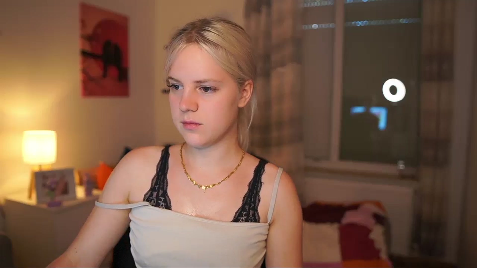 Gallery image thumbnail from Merrilyn__'s myfreecams stream on, 06/09/2025, 15:48 image 13 of 20