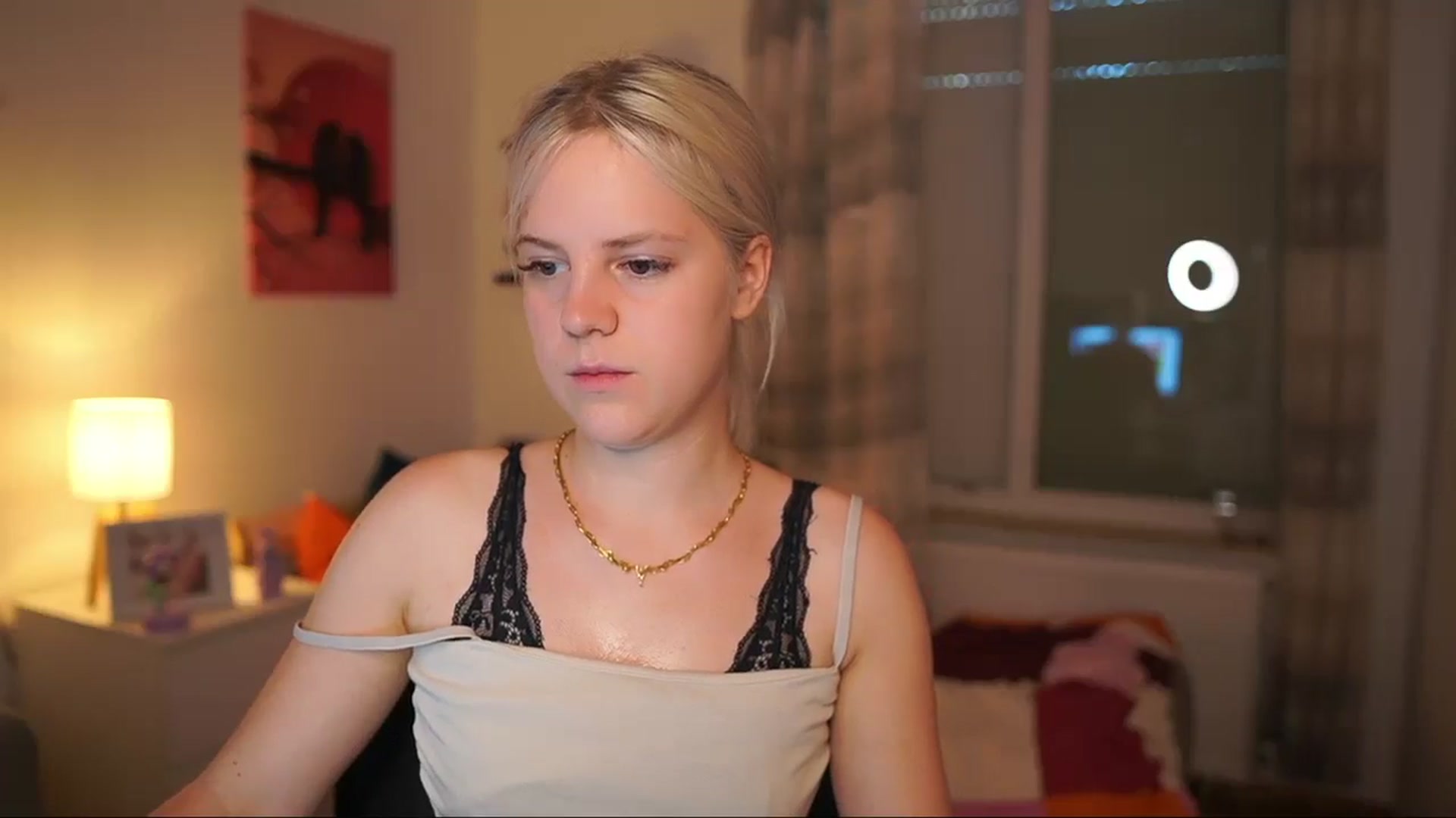 Gallery image thumbnail from Merrilyn__'s myfreecams stream on, 06/09/2025, 15:48 image 8 of 20