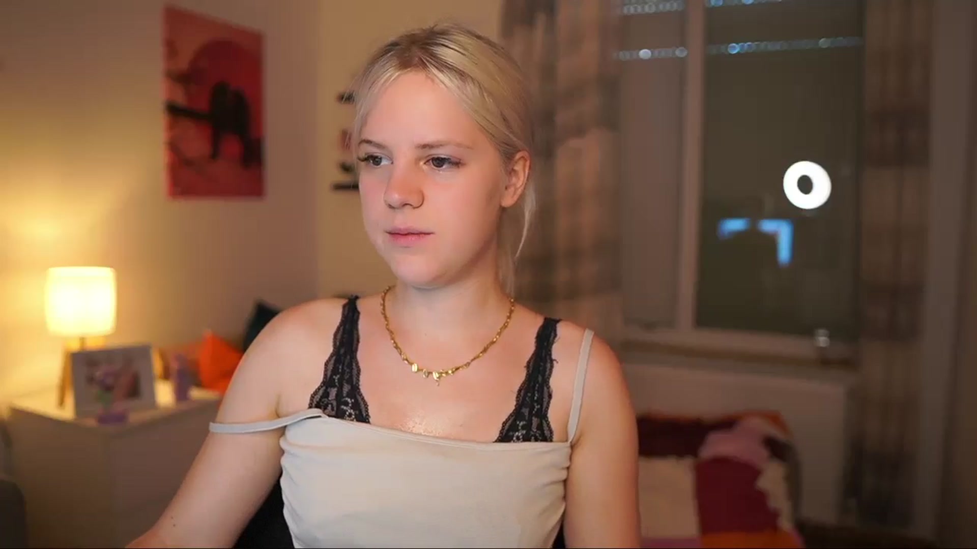 Gallery image thumbnail from Merrilyn__'s myfreecams stream on, 06/09/2025, 15:48 image 10 of 20