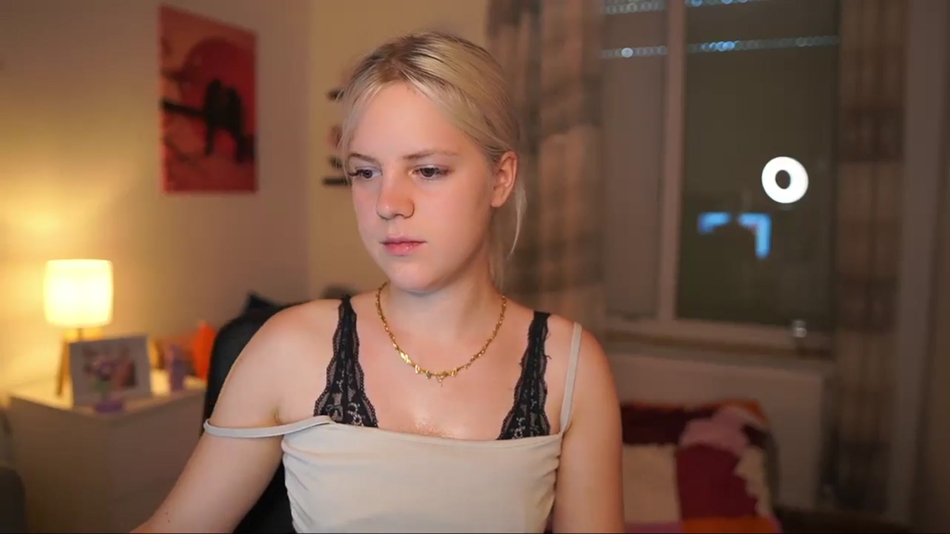 Gallery image thumbnail from Merrilyn__'s myfreecams stream on, 06/09/2025, 15:48 image 11 of 20