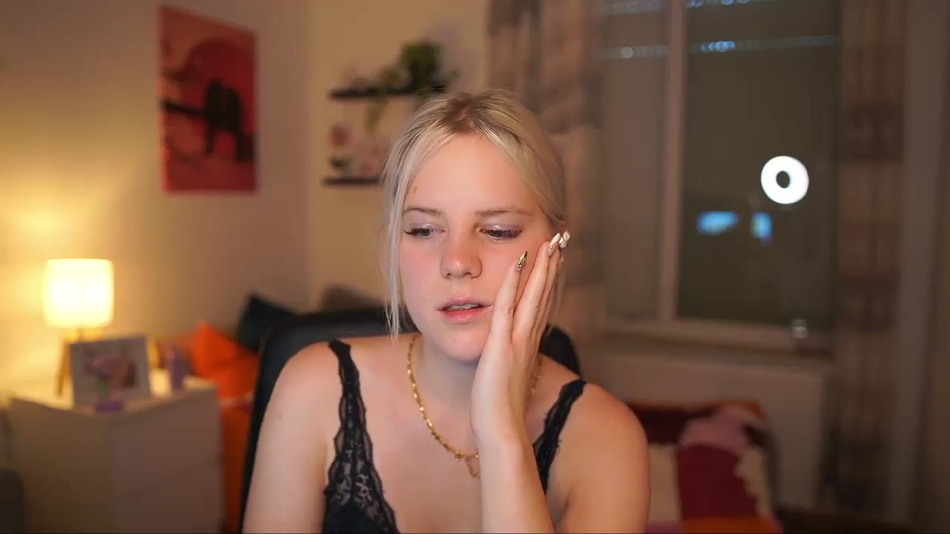 Gallery image thumbnail from Merrilyn__'s myfreecams stream on, 06/09/2025, 17:05 image 10 of 20