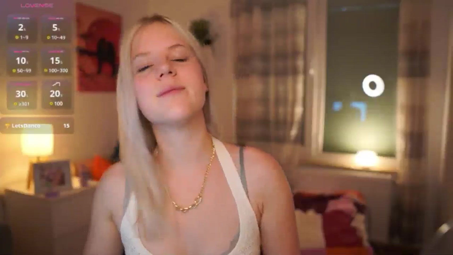 Gallery image thumbnail from Merrilyn__'s myfreecams stream on, 06/10/2025, 13:37 image 8 of 20