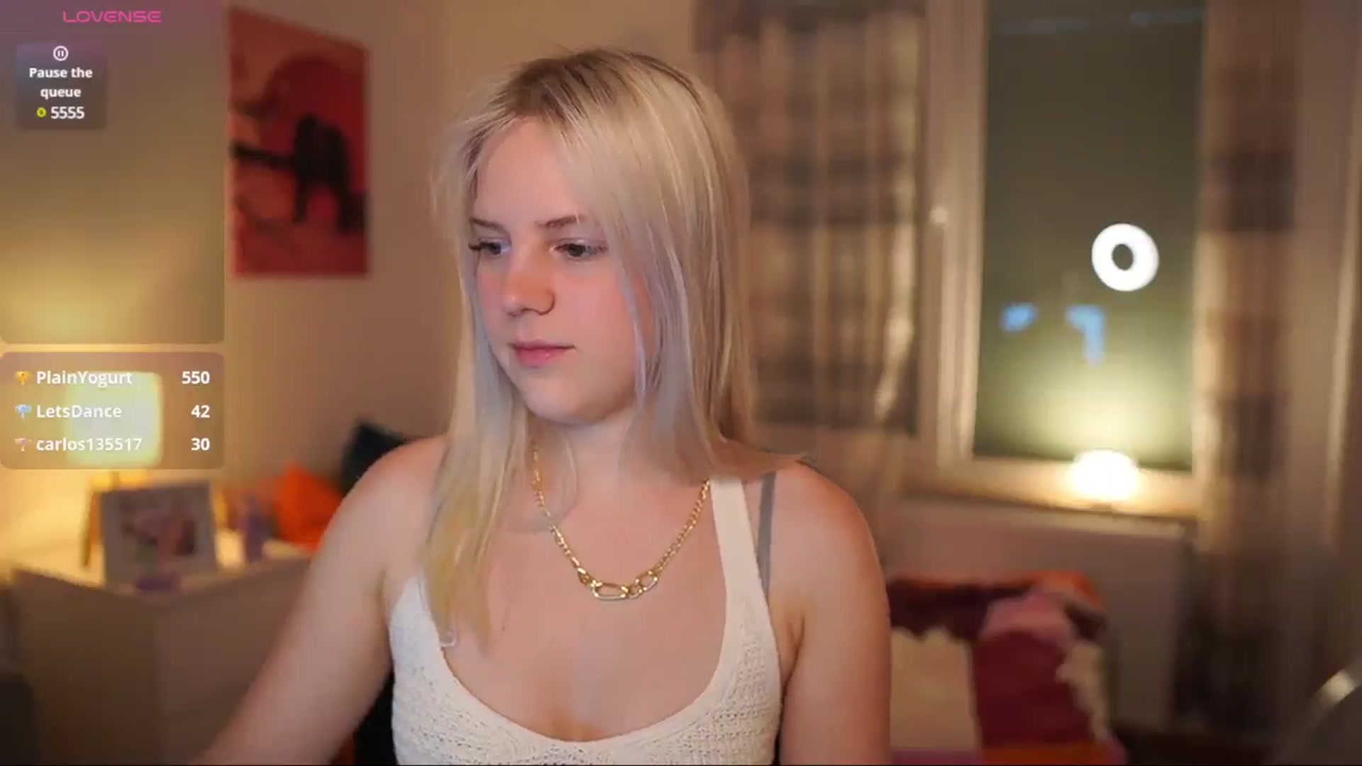Gallery image thumbnail from Merrilyn__'s myfreecams stream on, 06/10/2025, 14:08 image 8 of 20