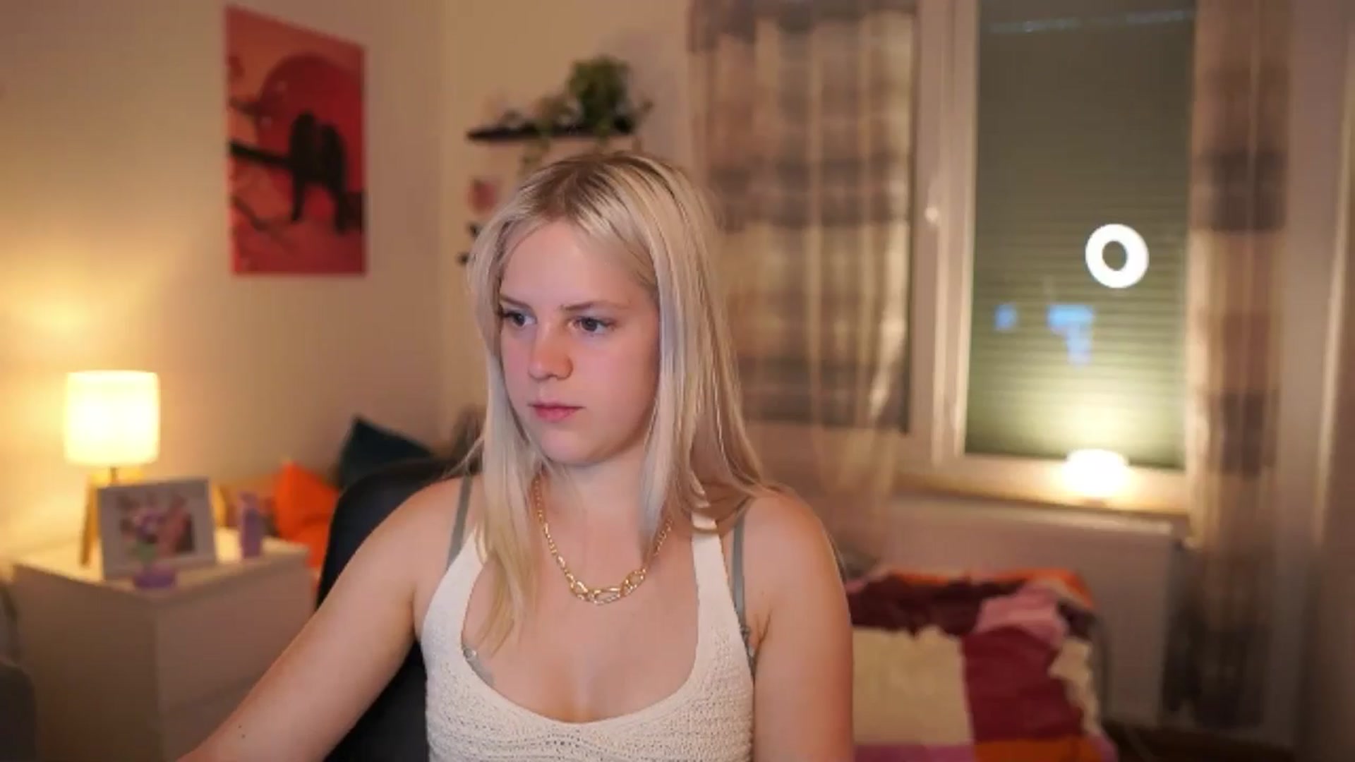 Gallery image thumbnail from Merrilyn__'s myfreecams stream on, 06/10/2025, 15:07 image 9 of 20