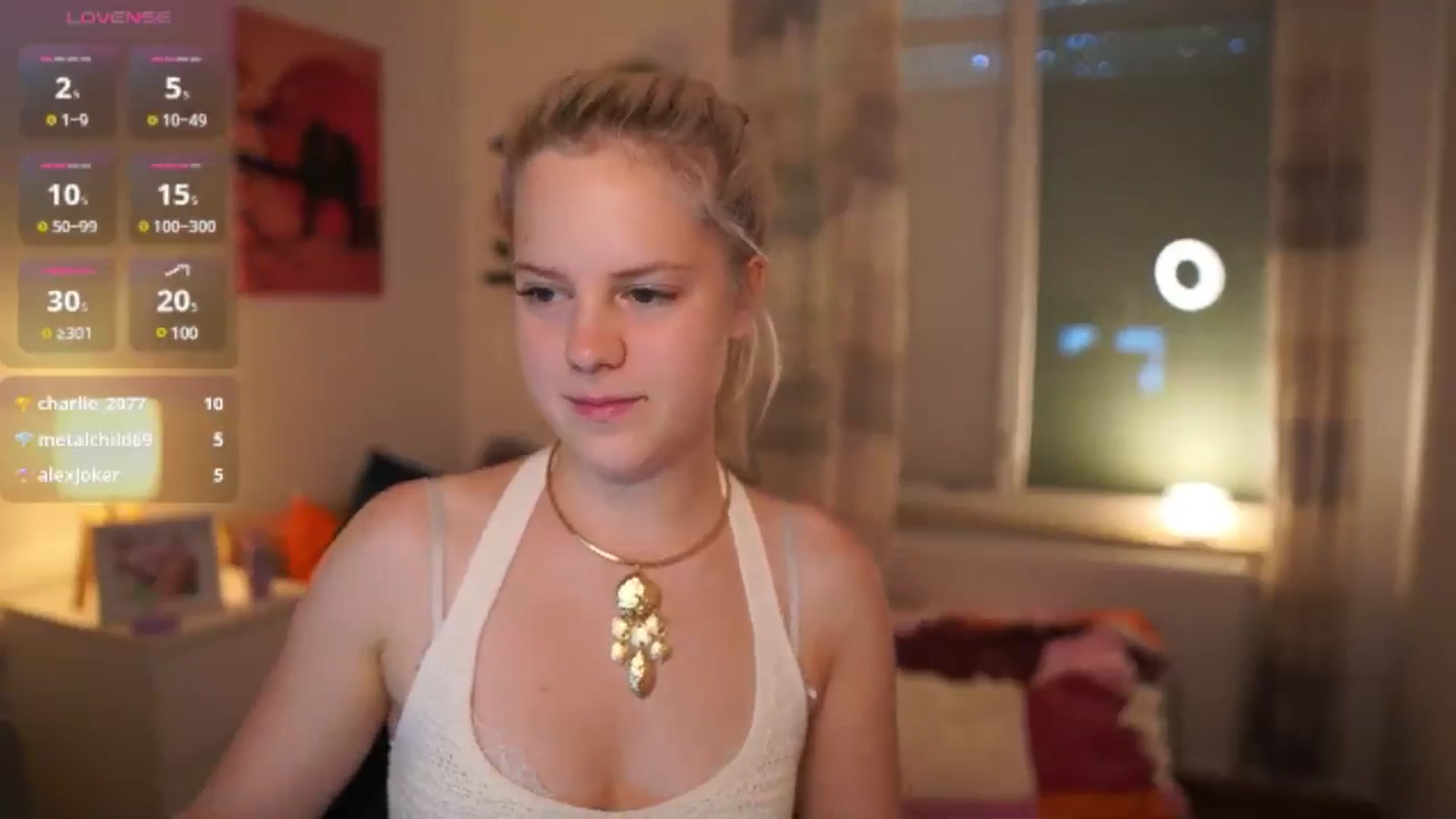 Gallery image thumbnail from Merrilyn__'s myfreecams stream on, 06/11/2025, 14:11 image 6 of 20