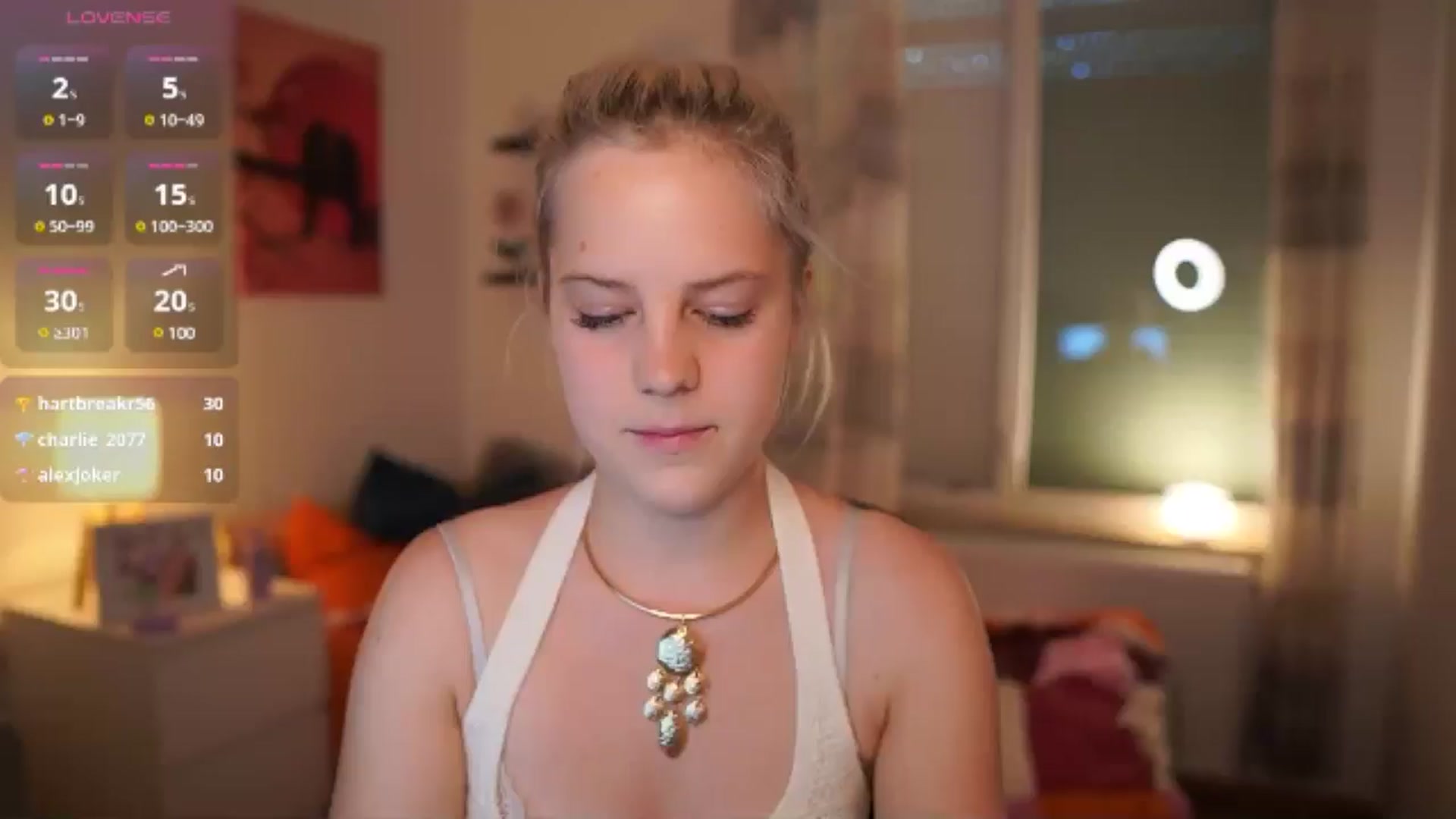 Gallery image thumbnail from Merrilyn__'s myfreecams stream on, 06/11/2025, 14:11 image 13 of 20