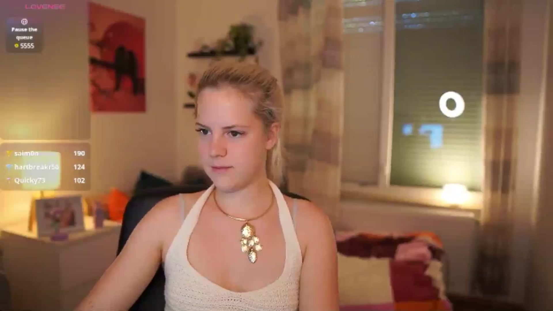 Gallery image thumbnail from Merrilyn__'s myfreecams stream on, 06/11/2025, 16:32 image 7 of 20
