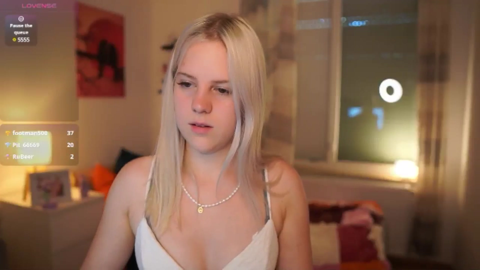 Gallery image thumbnail from Merrilyn__'s myfreecams stream on, 06/12/2025, 14:29 image 8 of 20