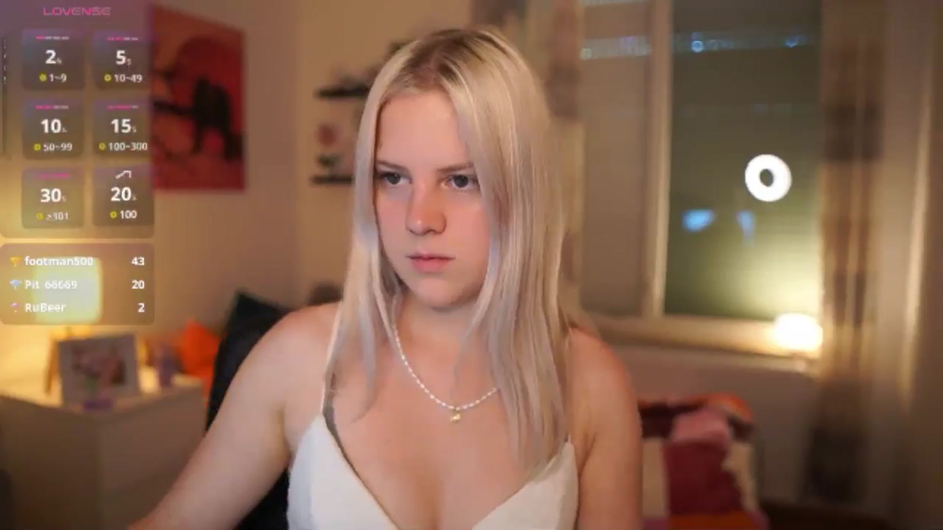 Gallery image thumbnail from Merrilyn__'s myfreecams stream on, 06/12/2025, 14:29 image 16 of 20