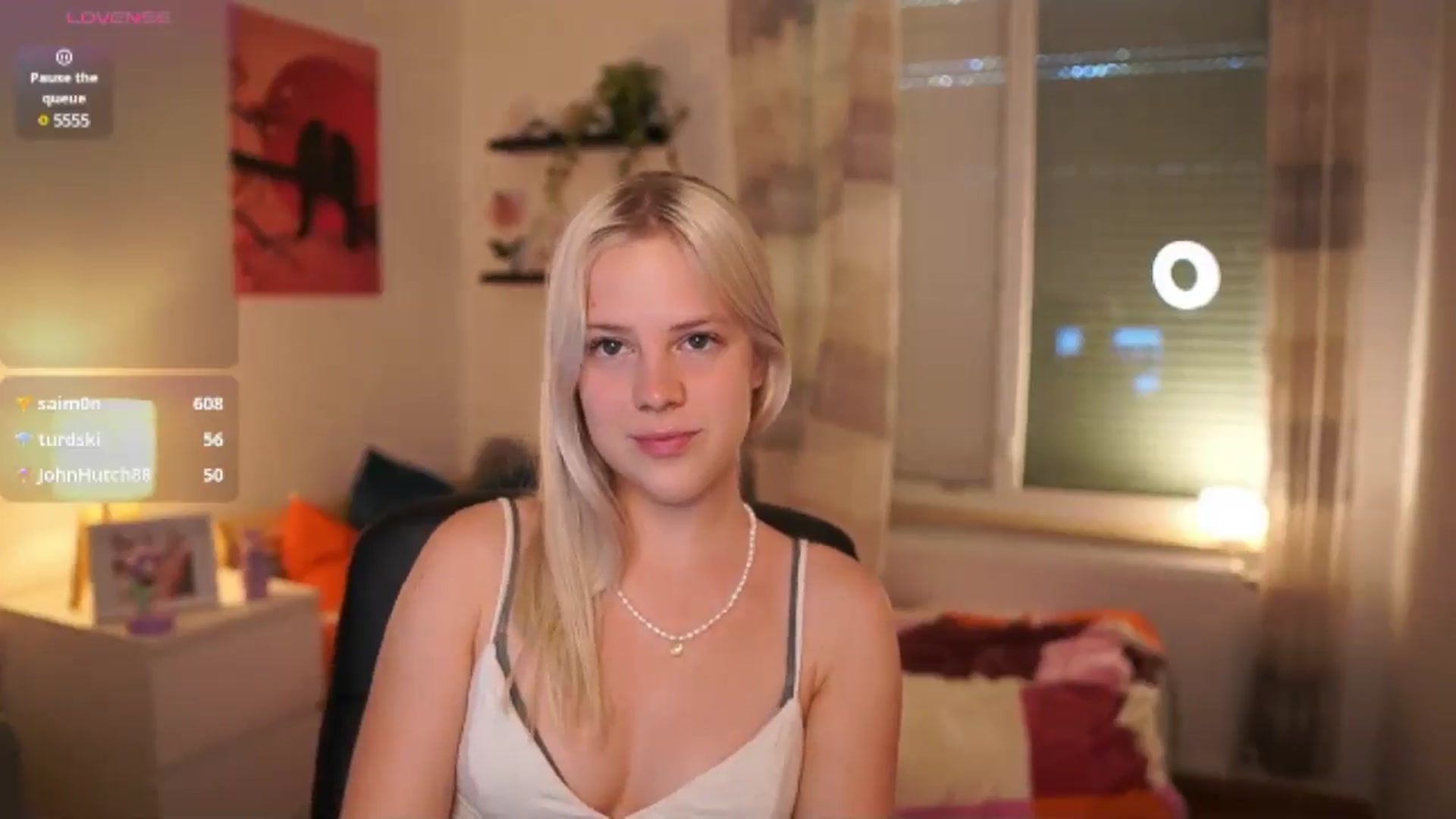 Gallery image thumbnail from Merrilyn__'s myfreecams stream on, 06/12/2025, 17:32 image 9 of 20