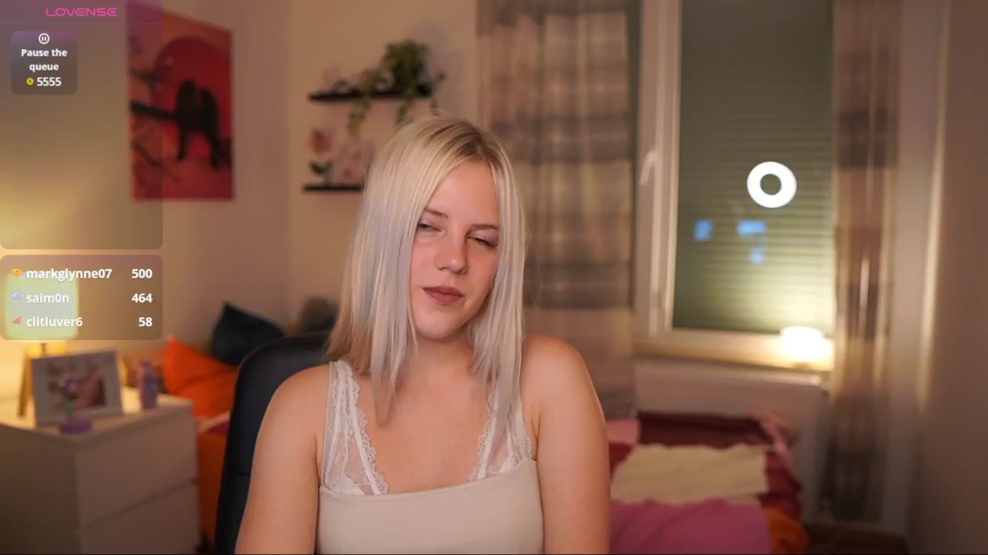 Gallery image thumbnail from Merrilyn__'s myfreecams stream on, 06/17/2025, 15:30 image 3 of 20
