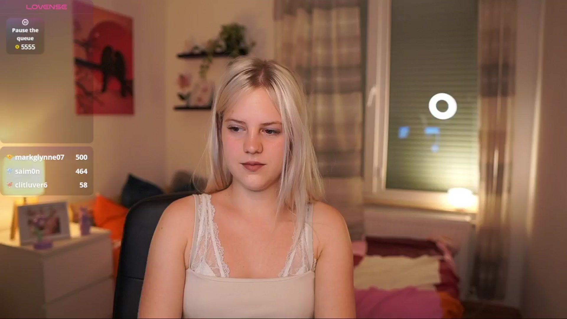 Gallery image thumbnail from Merrilyn__'s myfreecams stream on, 06/17/2025, 15:30 image 6 of 20