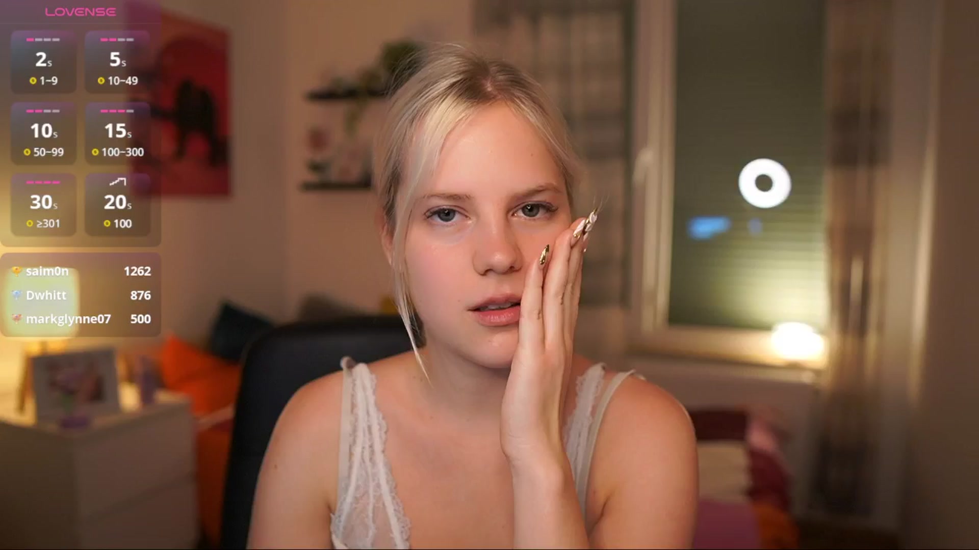 Gallery image thumbnail from Merrilyn__'s myfreecams stream on, 06/17/2025, 18:06 image 10 of 20
