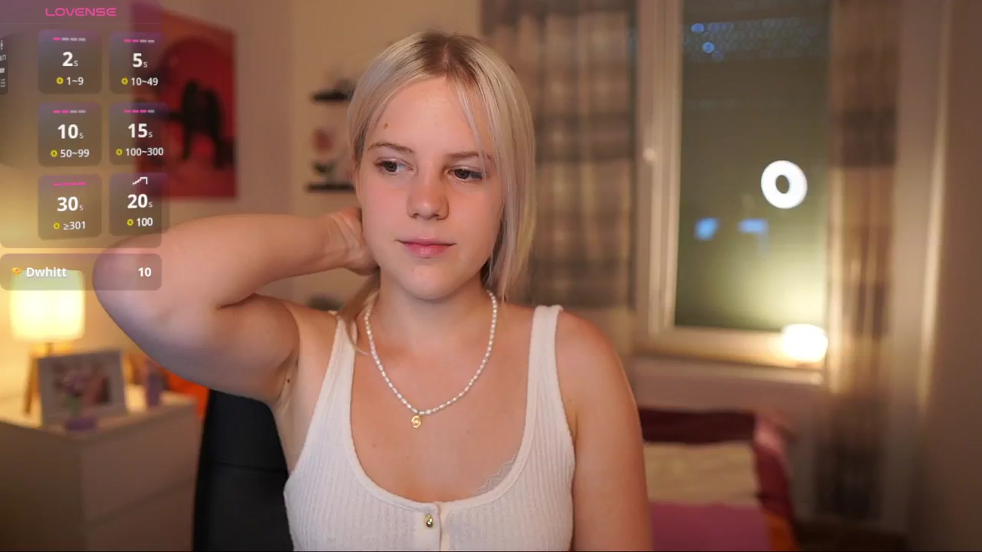 Gallery image thumbnail from Merrilyn__'s myfreecams stream on, 06/18/2025, 14:01 image 7 of 20