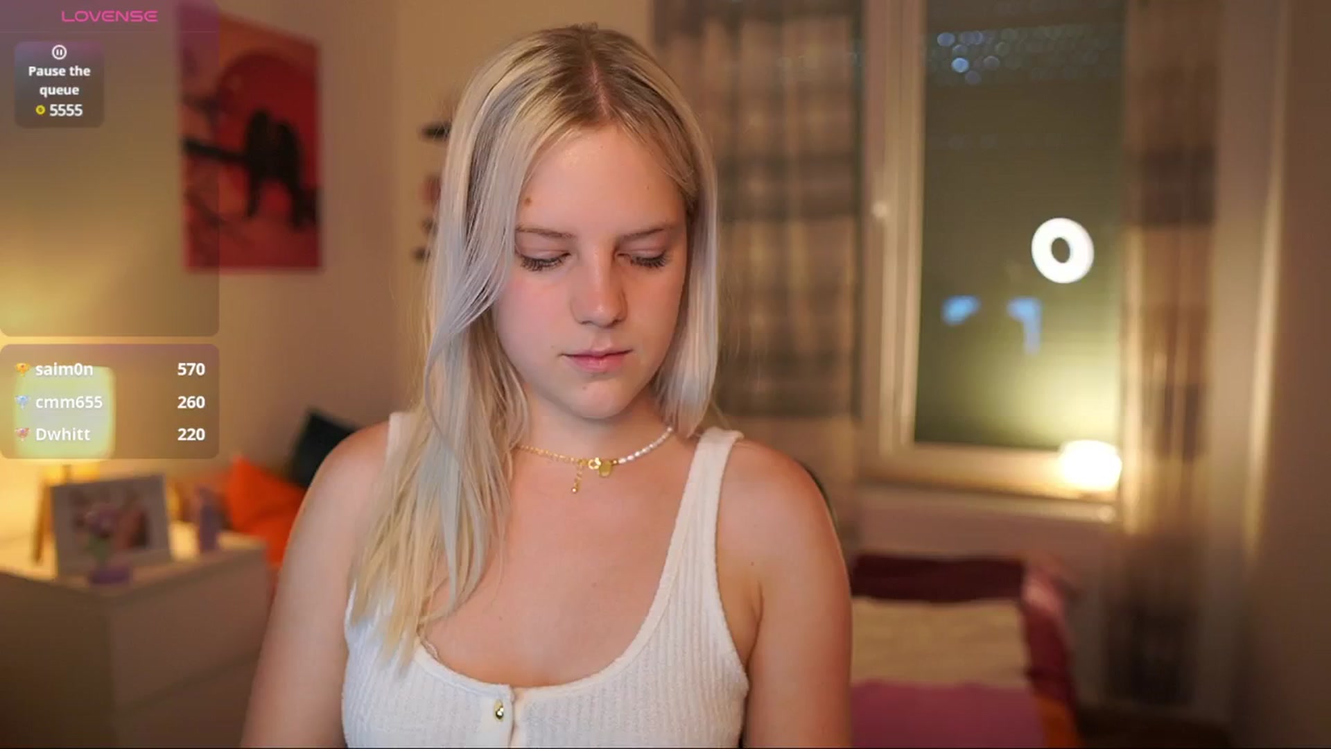 Gallery image thumbnail from Merrilyn__'s myfreecams stream on, 06/18/2025, 15:51 image 16 of 20