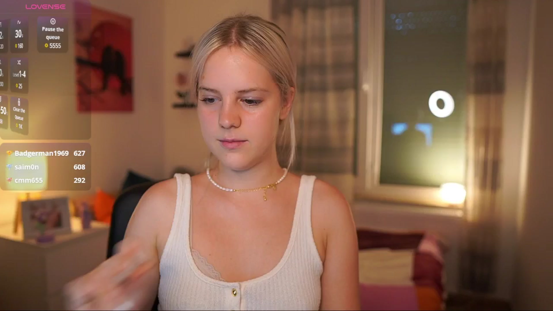 Gallery image thumbnail from Merrilyn__'s myfreecams stream on, 06/18/2025, 17:50 image 4 of 20