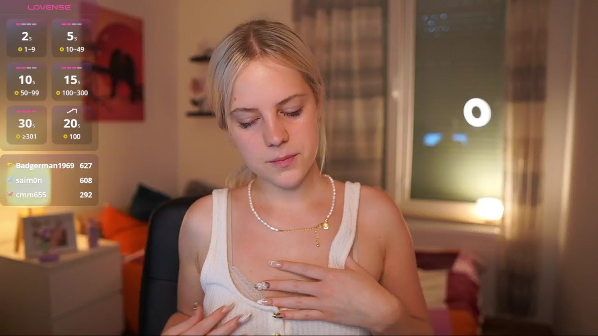 Gallery image thumbnail from Merrilyn__'s myfreecams stream on, 06/18/2025, 17:50 image 18 of 20
