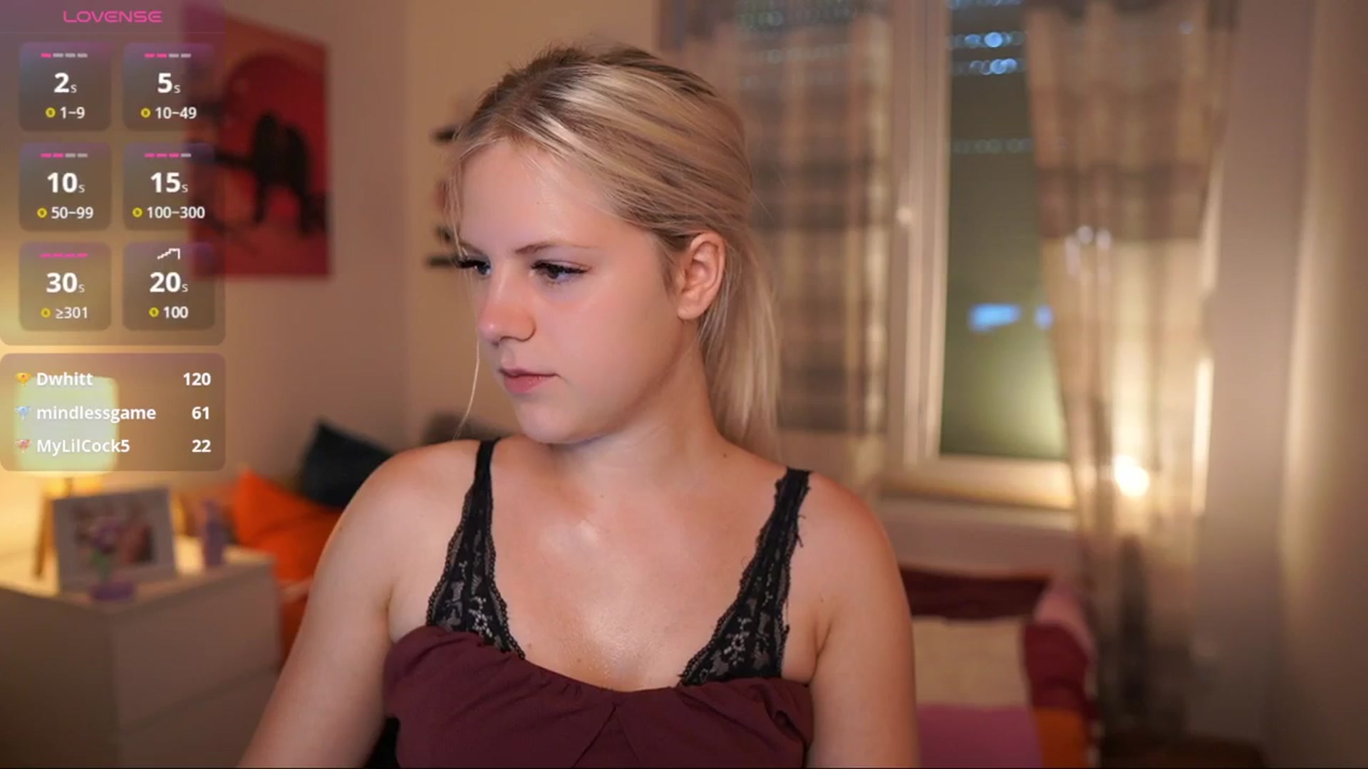 Gallery image thumbnail from Merrilyn__'s myfreecams stream on, 06/23/2025, 15:15 image 3 of 20