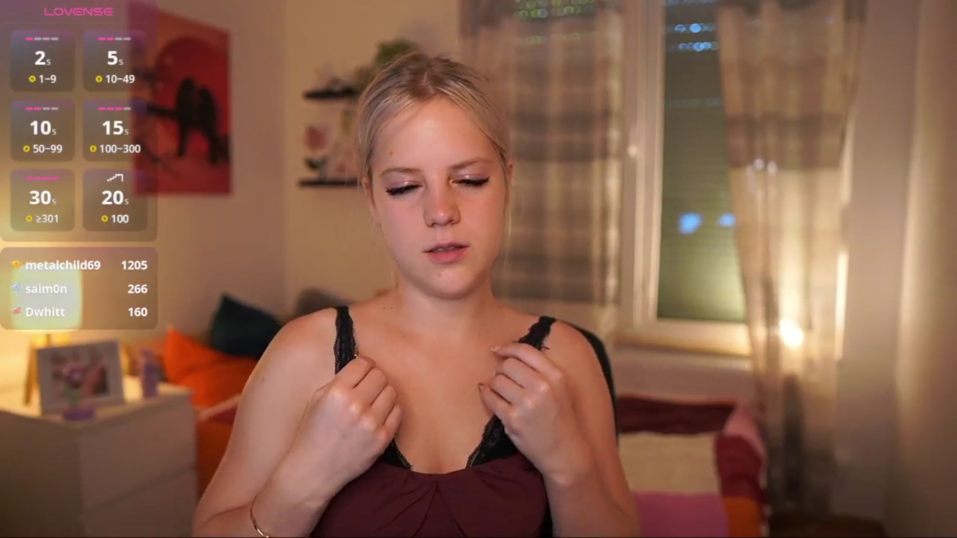Gallery image thumbnail from Merrilyn__'s myfreecams stream on, 06/23/2025, 16:54 image 18 of 20