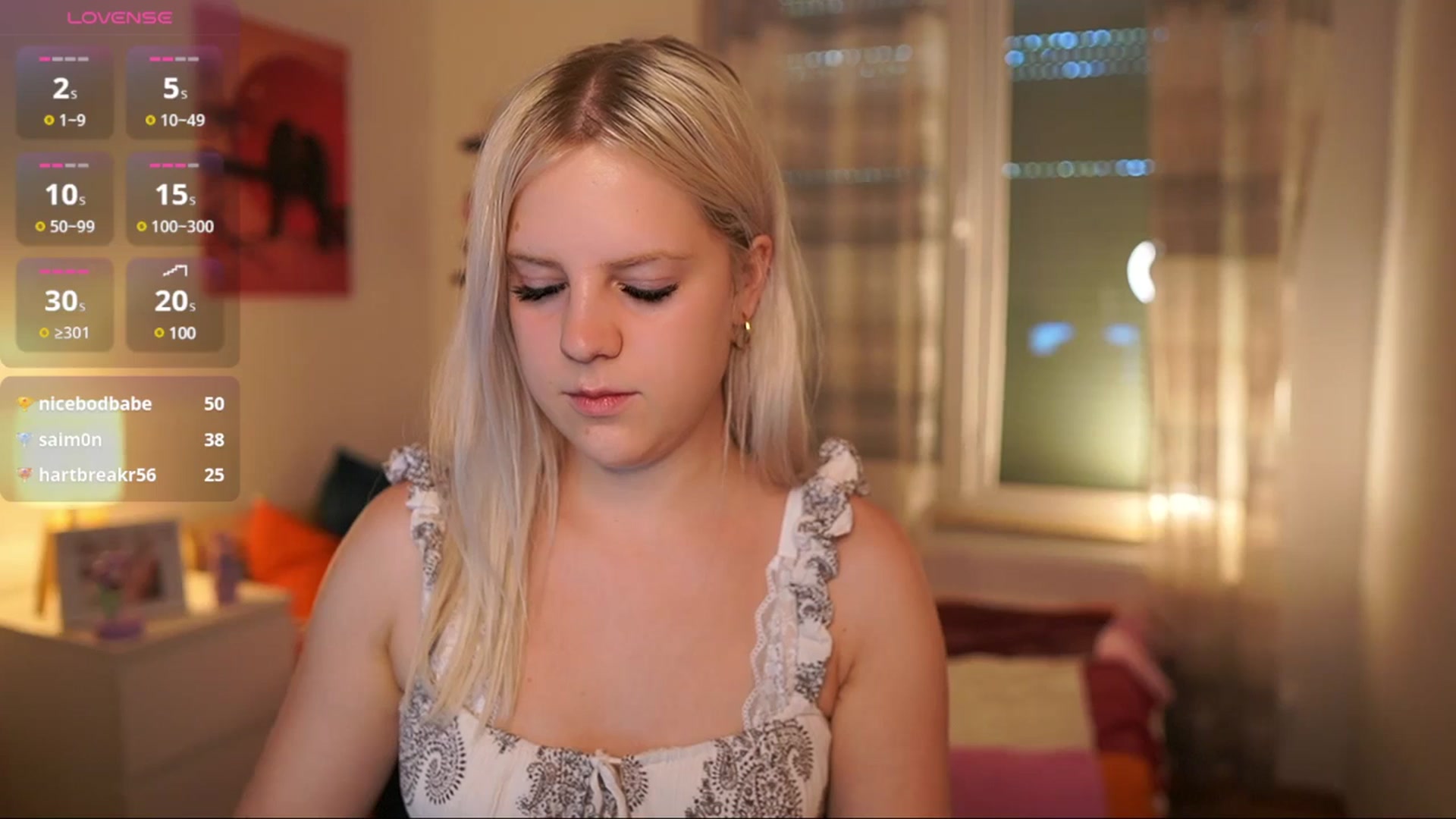 Gallery image thumbnail from Merrilyn__'s myfreecams stream on, 06/24/2025, 15:46 image 5 of 20