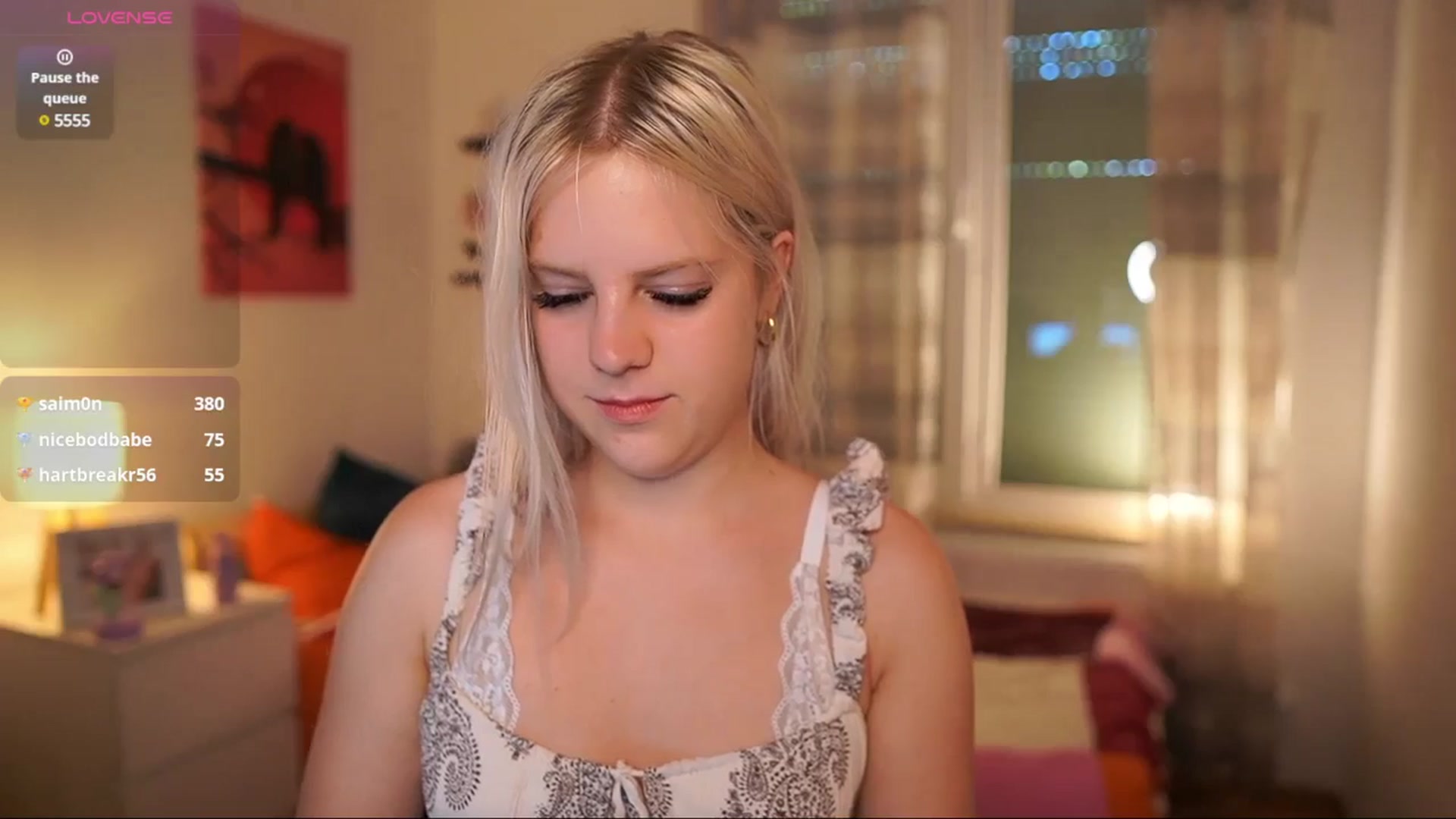 Gallery image thumbnail from Merrilyn__'s myfreecams stream on, 06/24/2025, 15:46 image 16 of 20