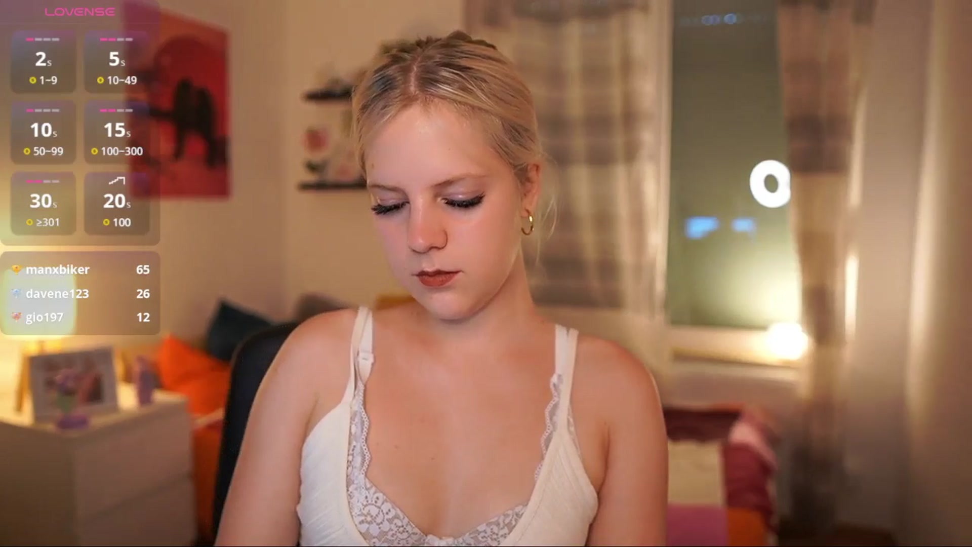 Gallery image thumbnail from Merrilyn__'s myfreecams stream on, 06/25/2025, 16:15 image 17 of 20