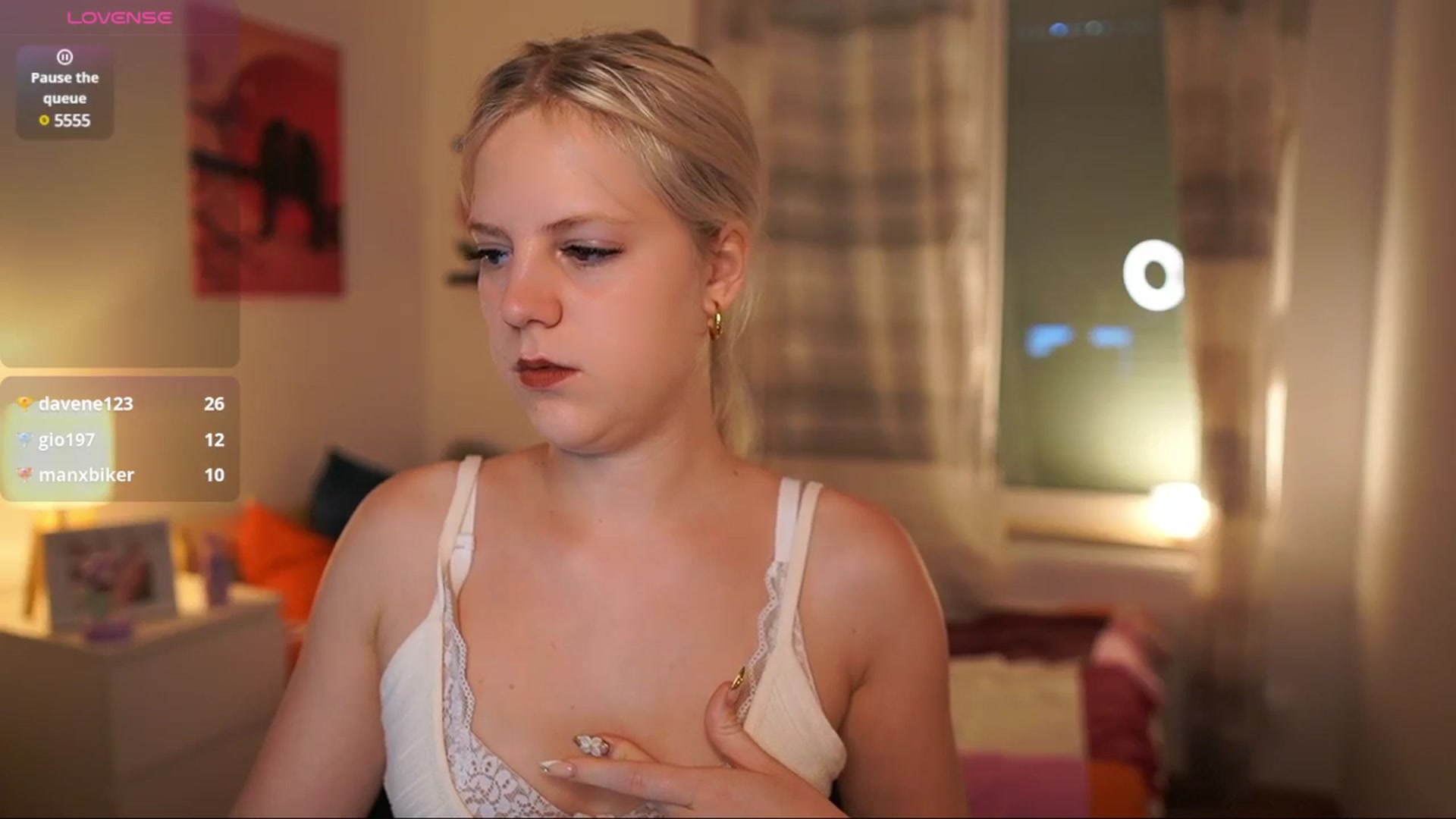 Gallery image thumbnail from Merrilyn__'s myfreecams stream on, 06/25/2025, 16:15 image 6 of 20