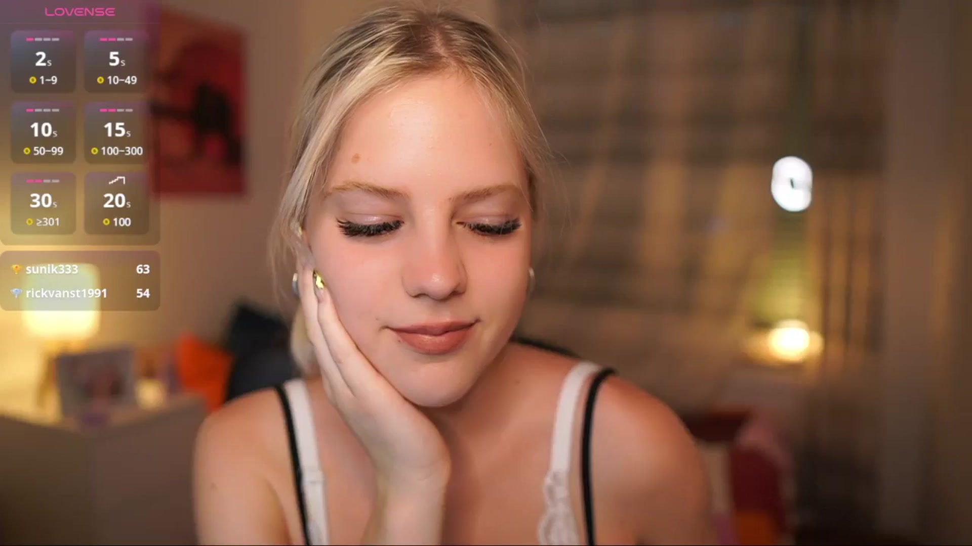 Gallery image thumbnail from Merrilyn__'s myfreecams stream on, 07/01/2025, 16:02 image 1 of 20