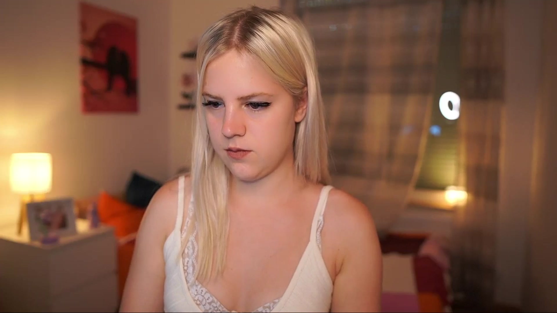 Gallery image thumbnail from Merrilyn__'s myfreecams stream on, 07/02/2025, 15:14 image 11 of 20