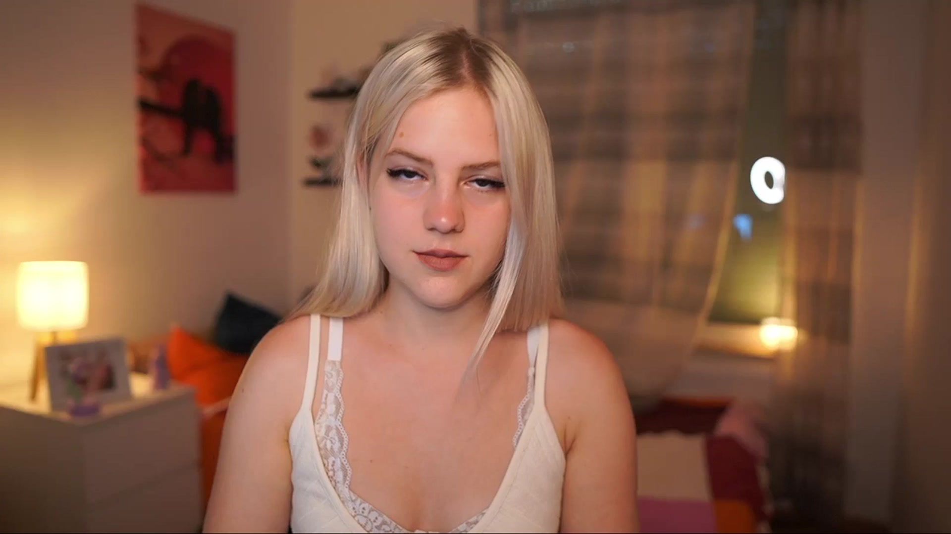 Gallery image thumbnail from Merrilyn__'s myfreecams stream on, 07/02/2025, 15:14 image 1 of 20