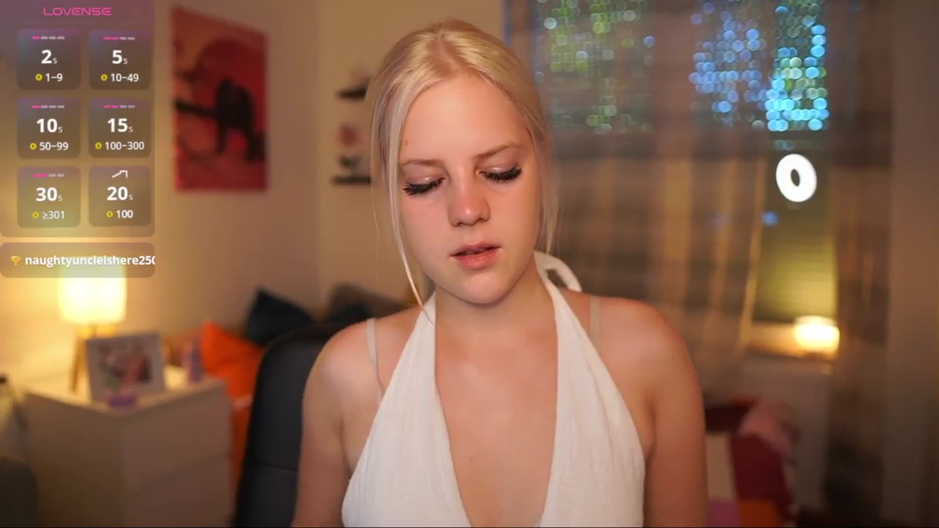 Gallery image thumbnail from Merrilyn__'s myfreecams stream on, 07/03/2025, 17:14 image 10 of 20