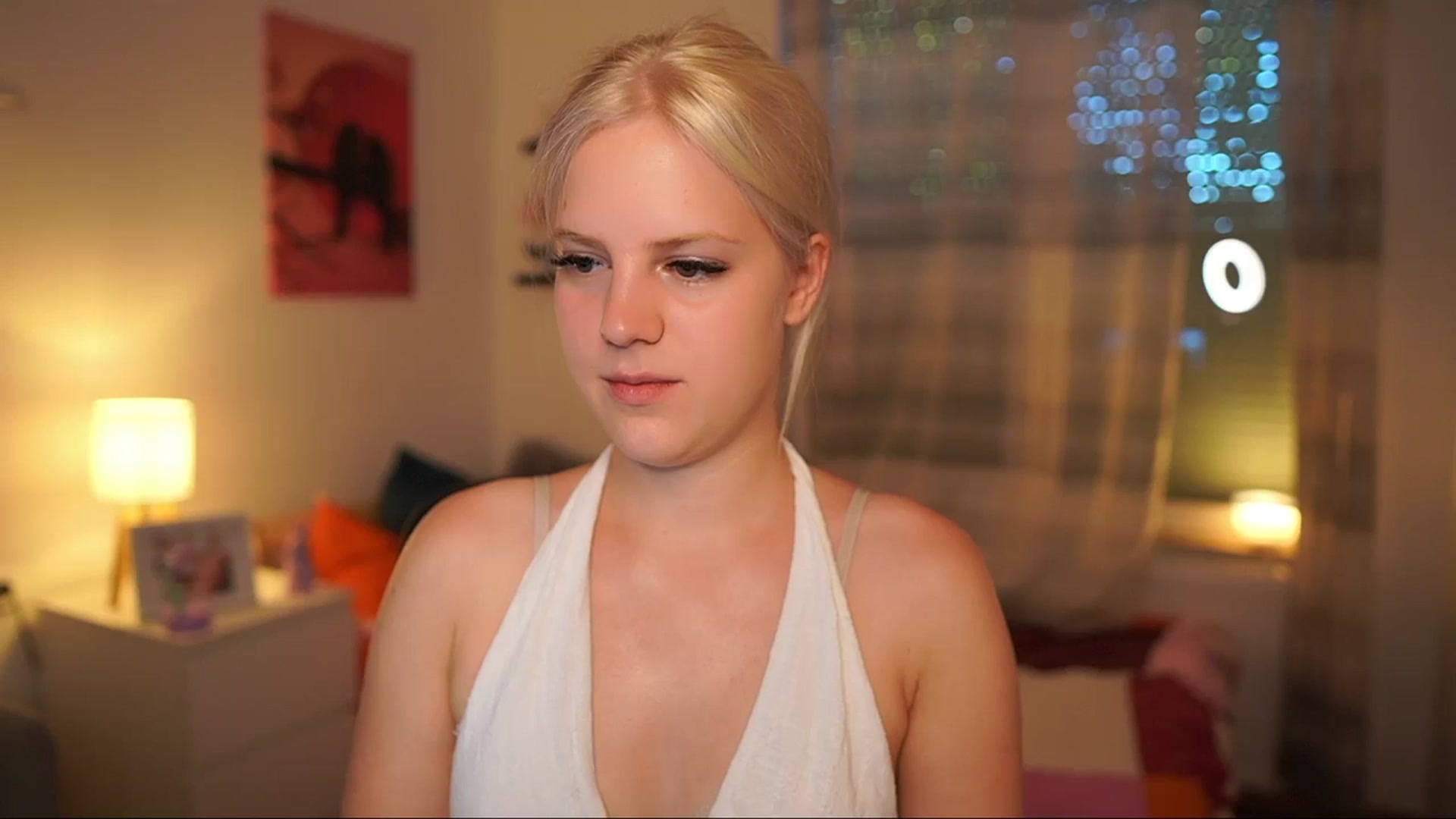 Gallery image thumbnail from Merrilyn__'s myfreecams stream on, 07/03/2025, 18:39 image 1 of 20