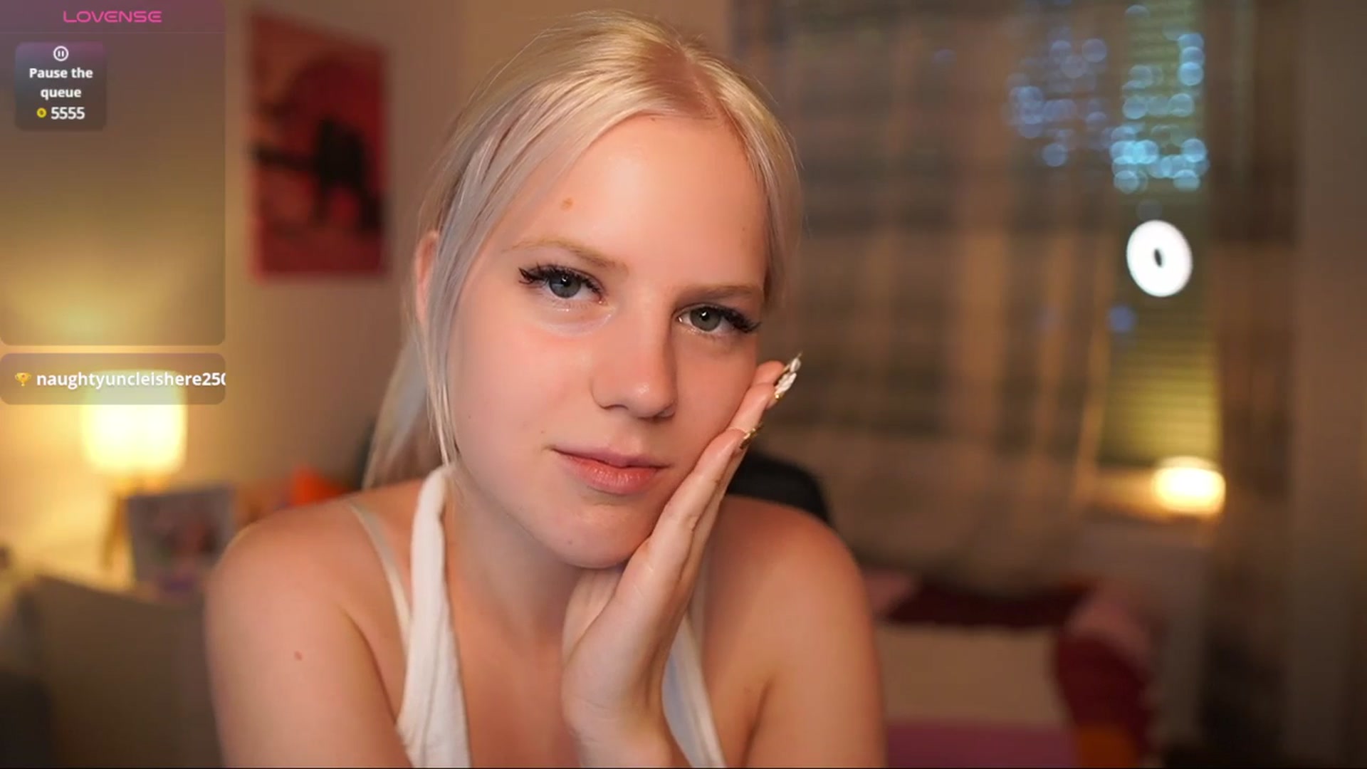 Gallery image thumbnail from Merrilyn__'s myfreecams stream on, 07/03/2025, 18:39 image 9 of 20