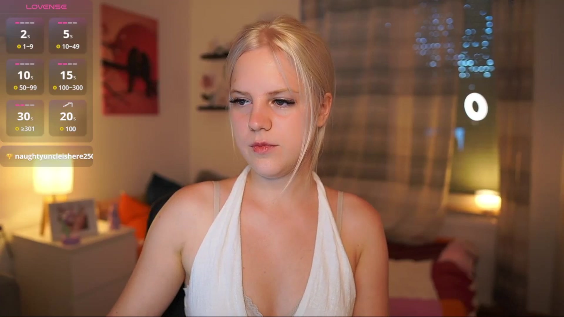 Gallery image thumbnail from Merrilyn__'s myfreecams stream on, 07/03/2025, 18:39 image 14 of 20